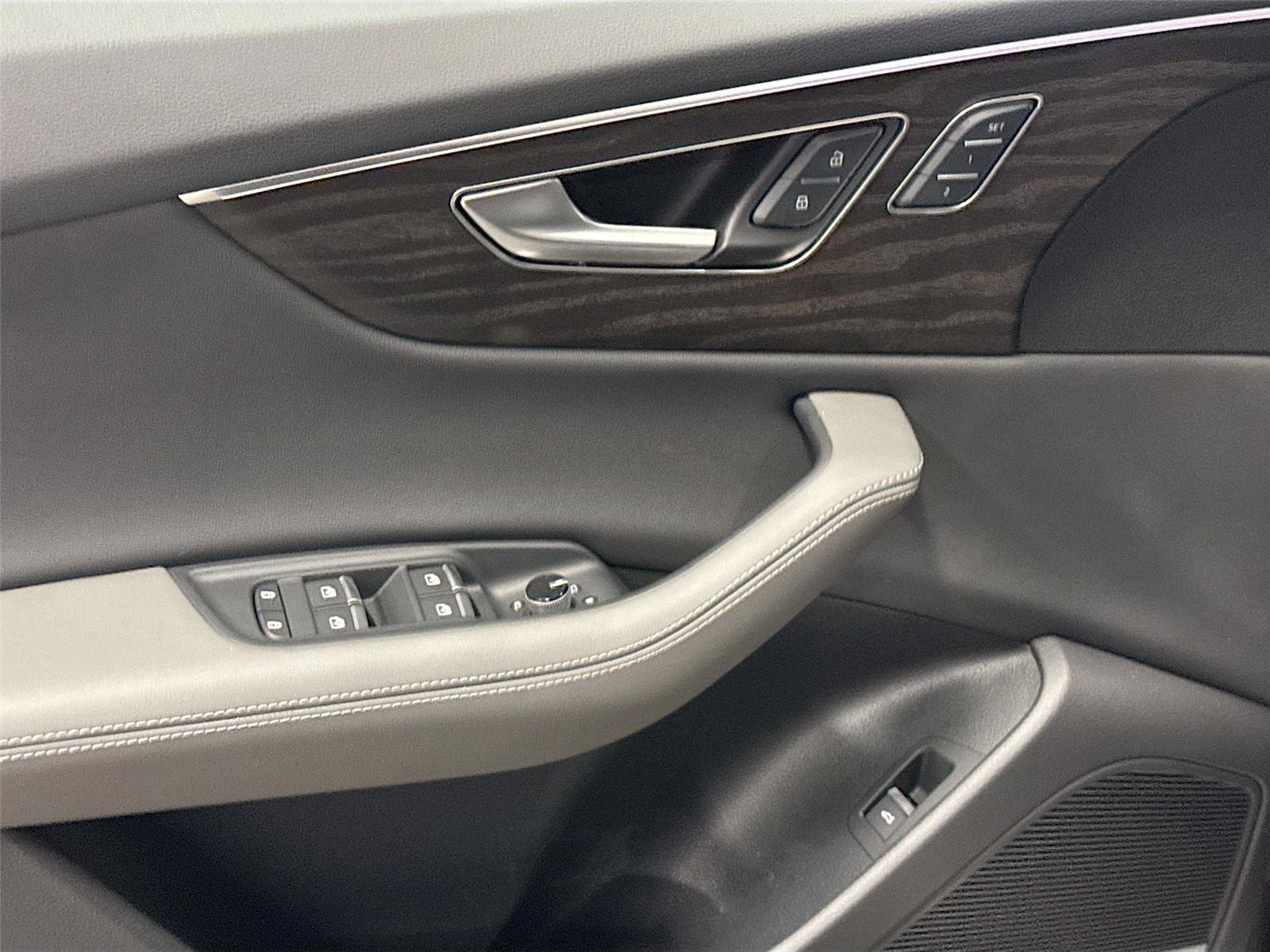 2023 Audi Q8 Prestige