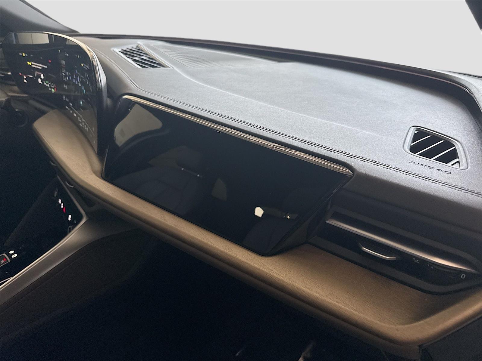 2025 Audi Q5 Premium
