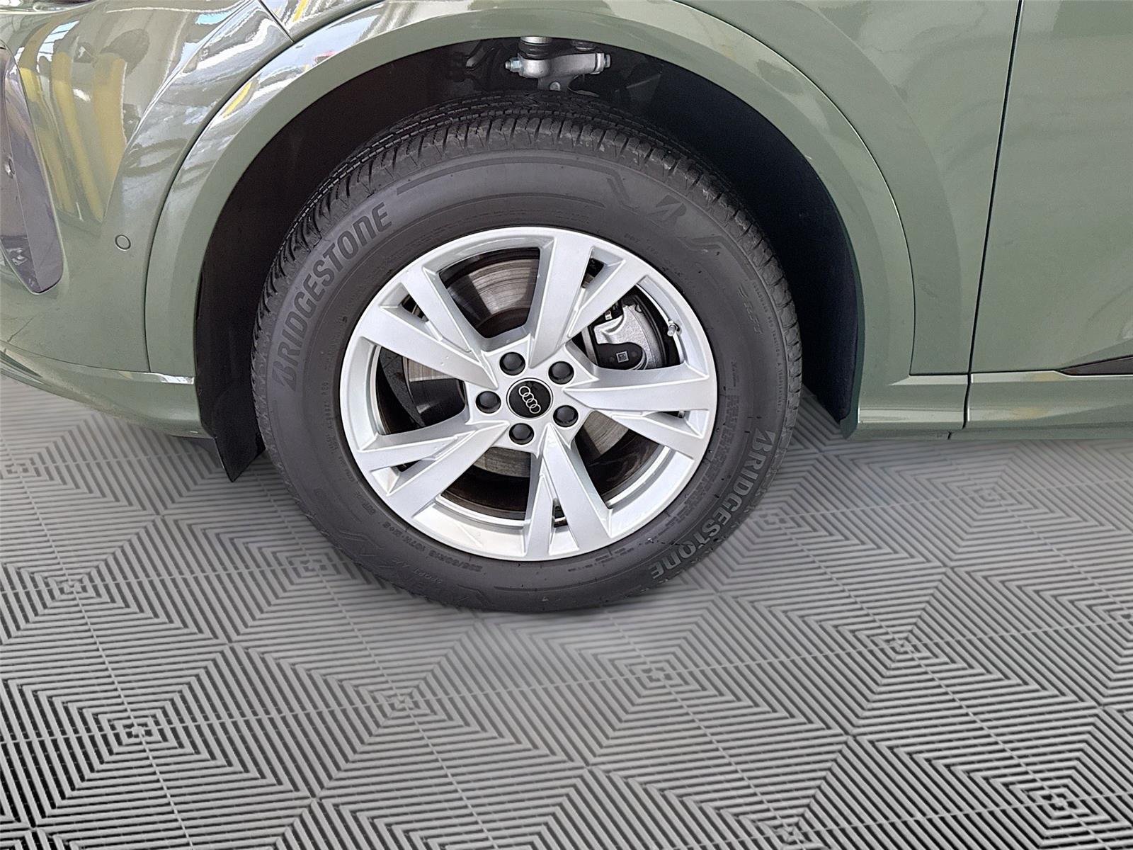 2025 Audi Q5 Premium