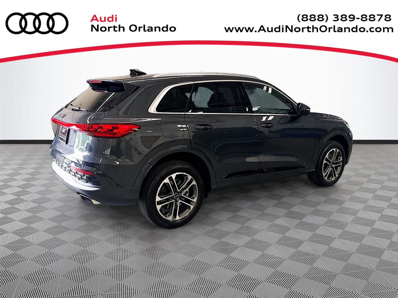 Tambora Gray Metallic 2025 Audi Q5 SUV / Crossover All-Wheel Drive Automatic