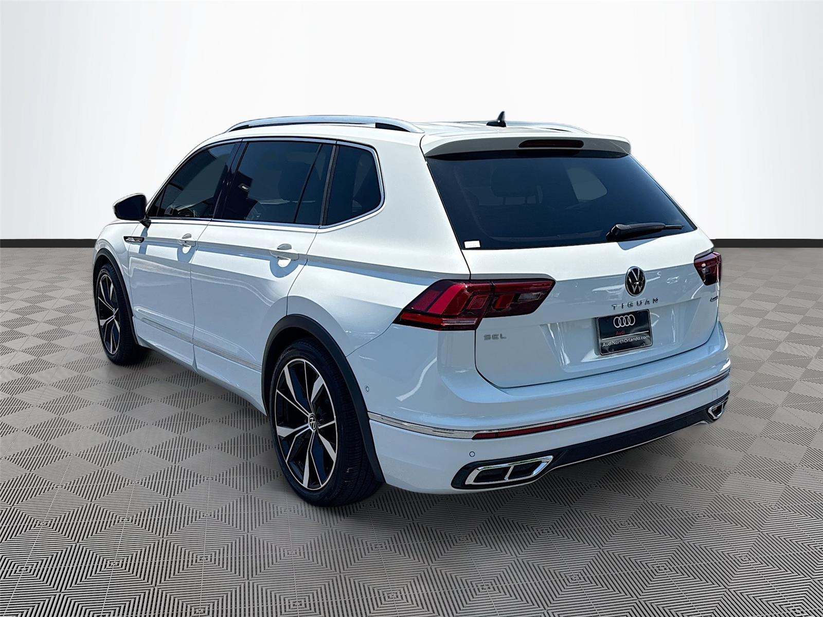 2024 Volkswagen Tiguan SEL R-Line