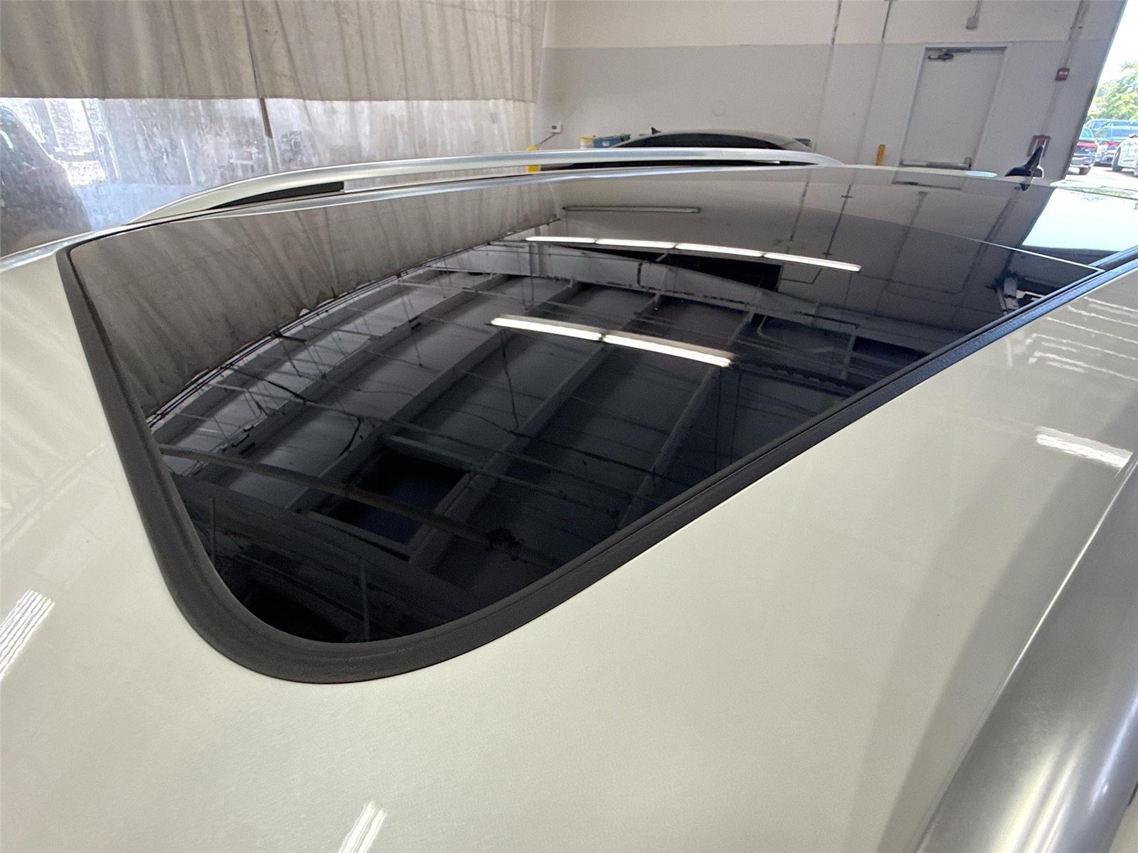 2024 Volkswagen Tiguan SEL R-Line