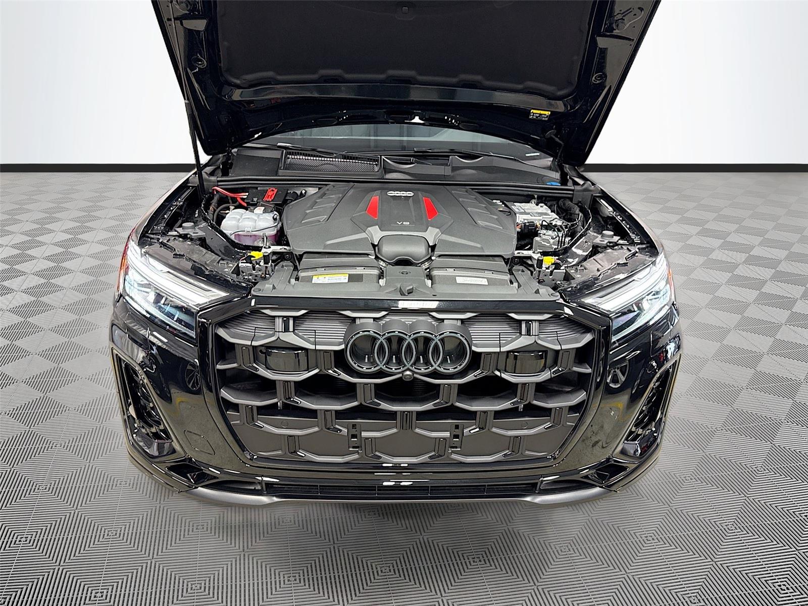 2026 Audi SQ7 Premium Plus