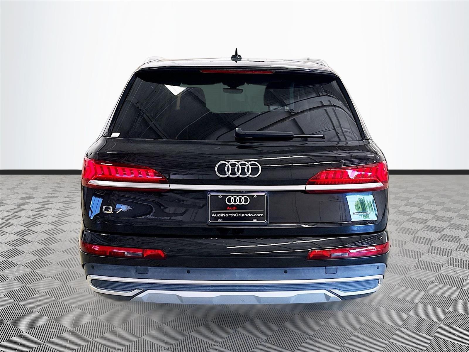 2022 Audi Q7 Premium Plus