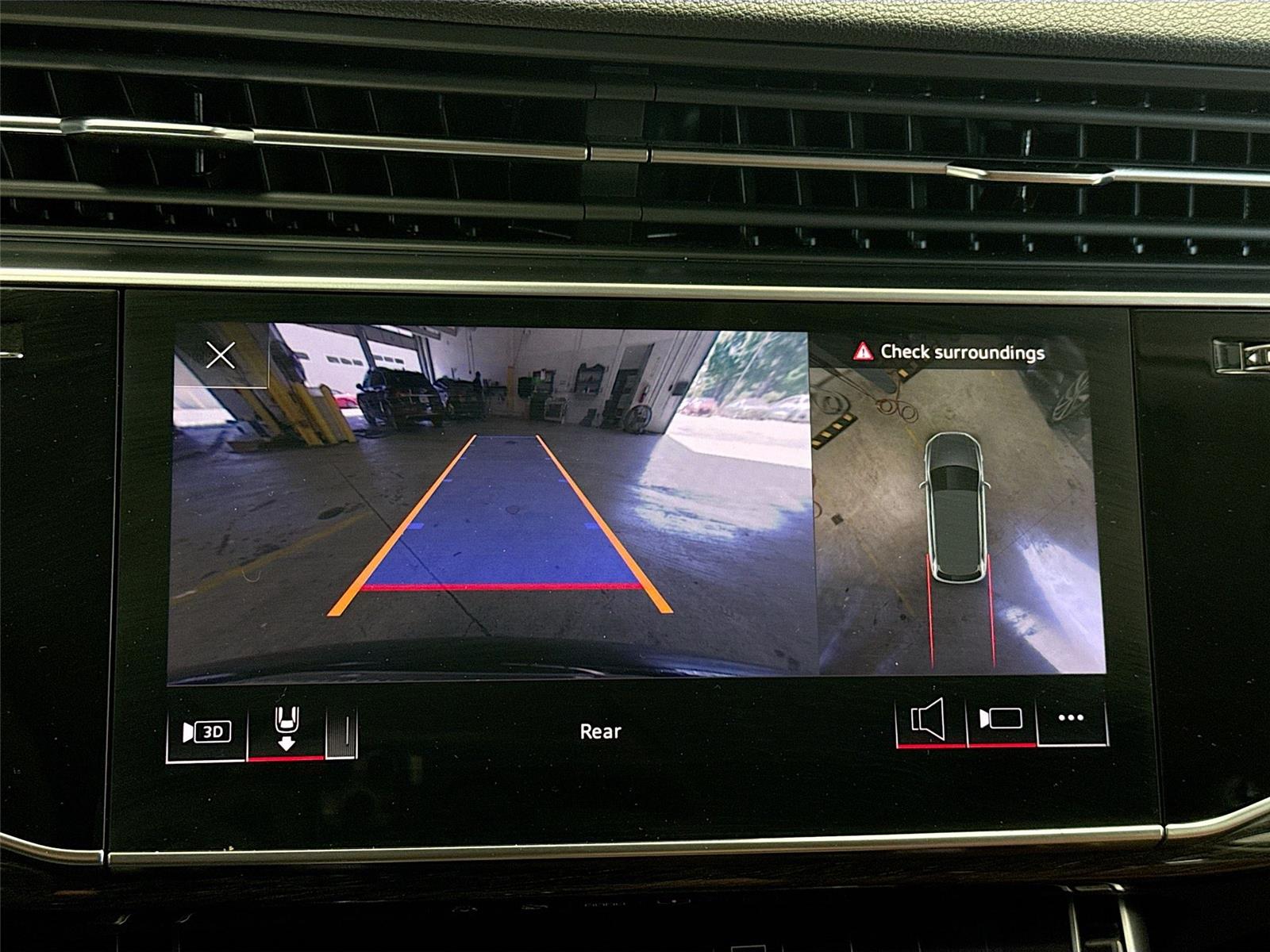 2022 Audi Q7 Premium Plus
