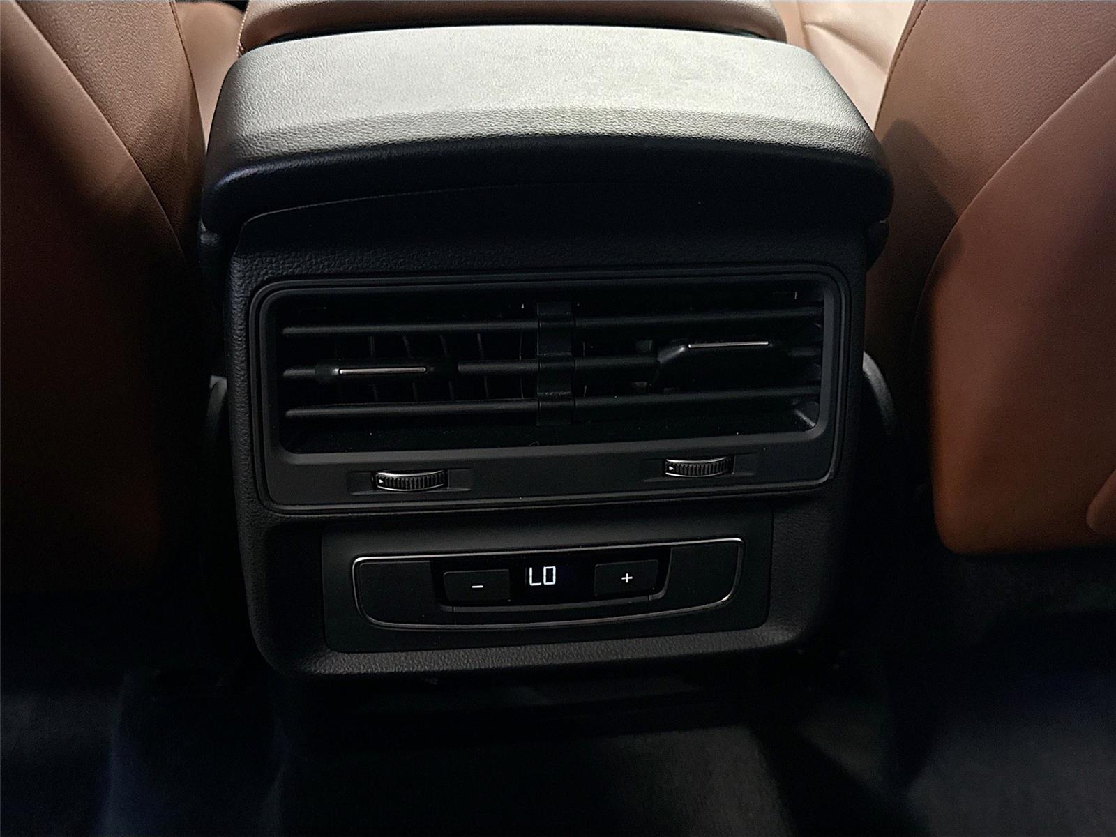 2022 Audi Q7 Premium Plus