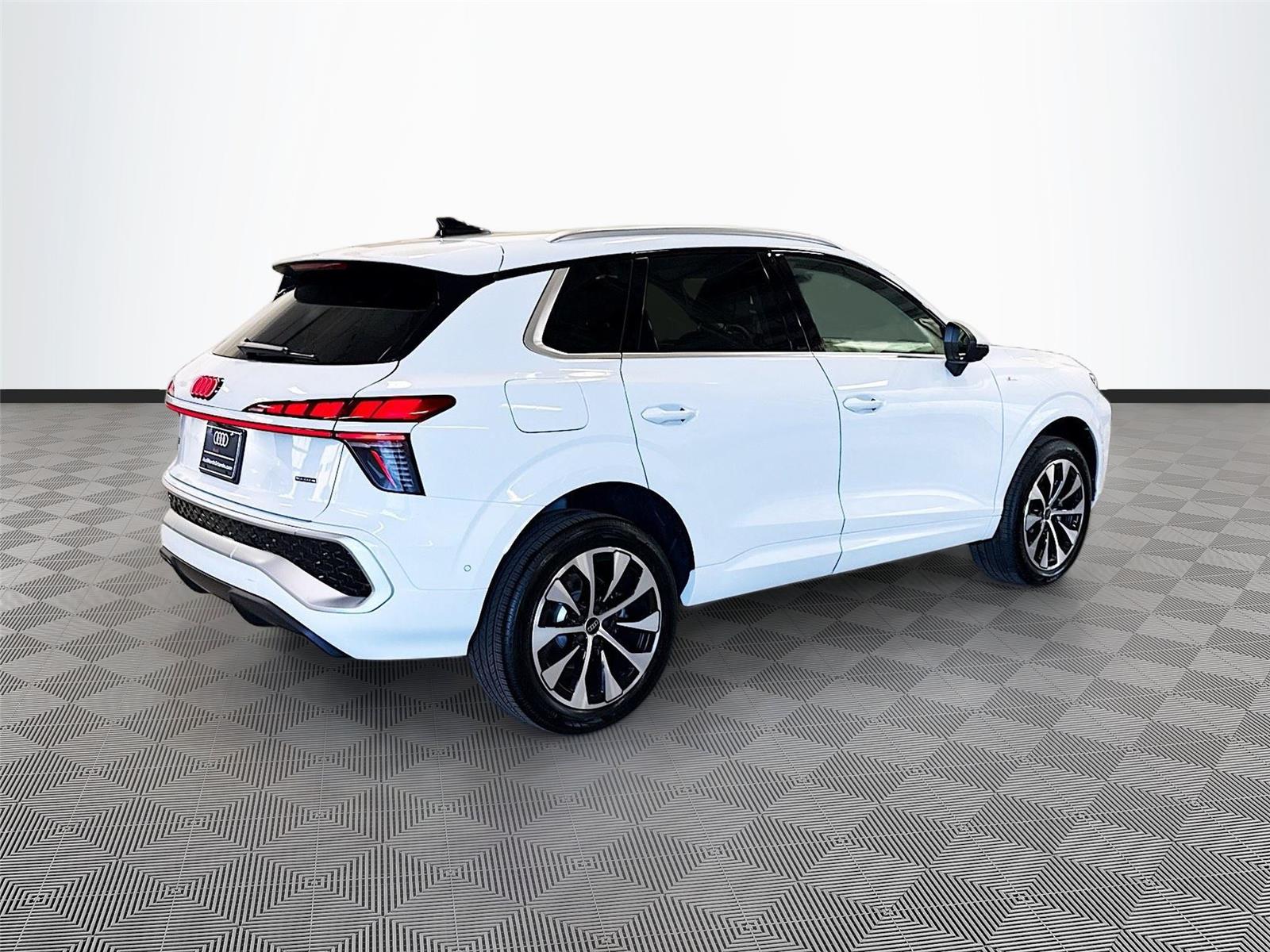 2026 Audi Q3 S line