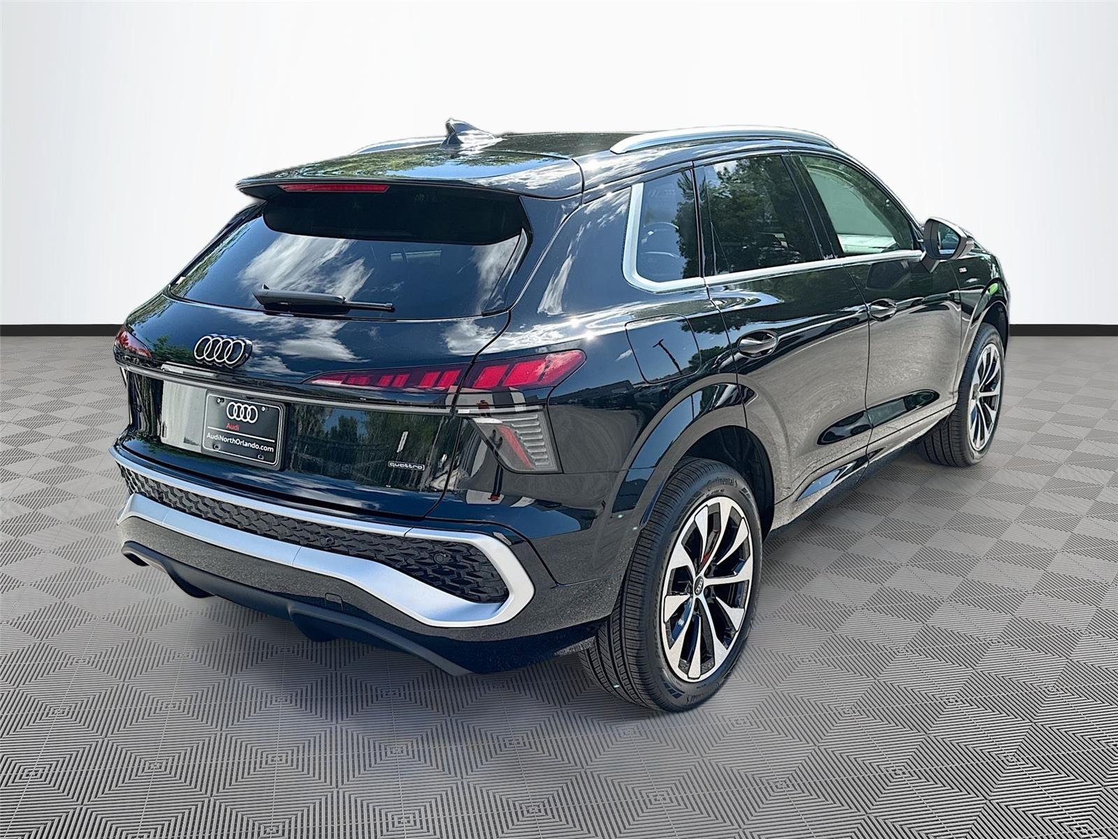 2026 Audi Q3 S line