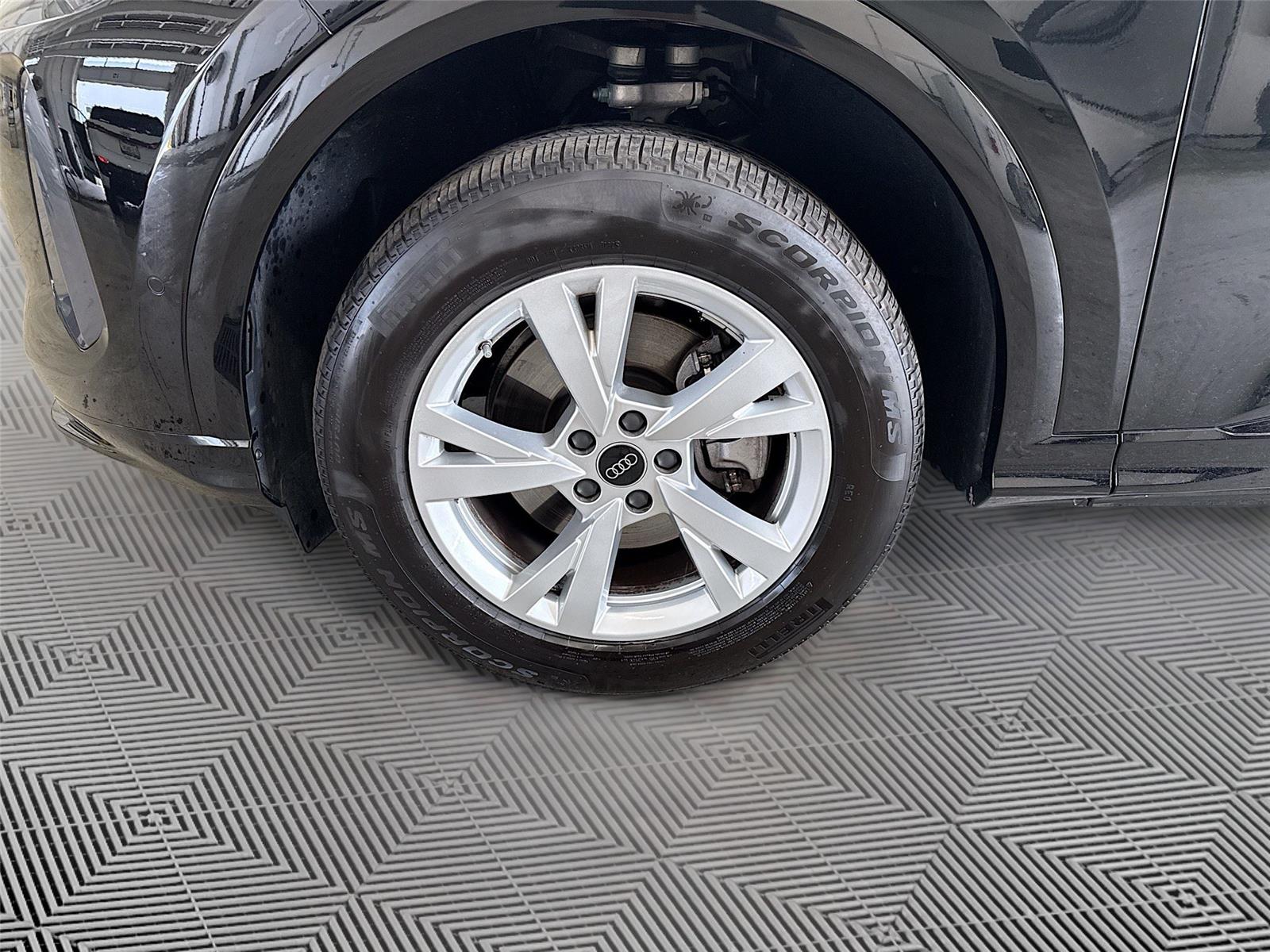 2025 Audi Q5 Premium