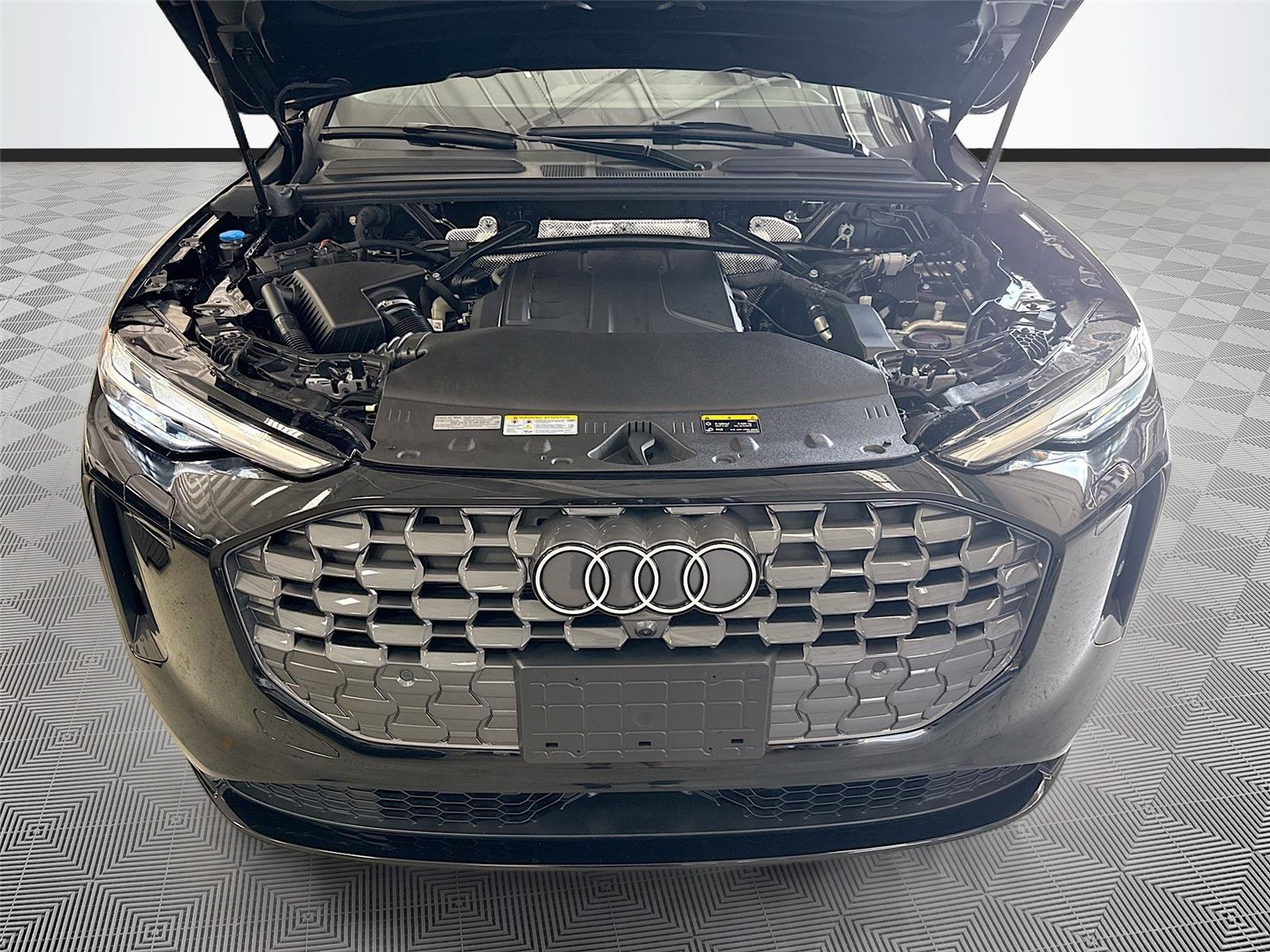 2025 Audi Q5 Premium