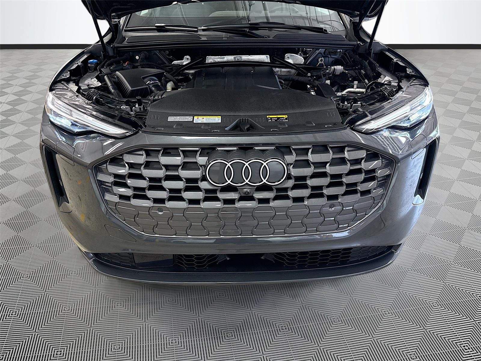 2025 Audi Q5 Premium Plus