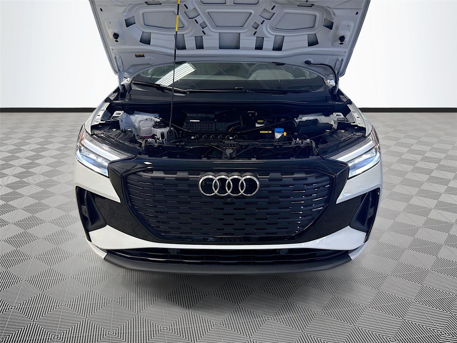 2025 Audi Q4 e-tron Sportback Premium