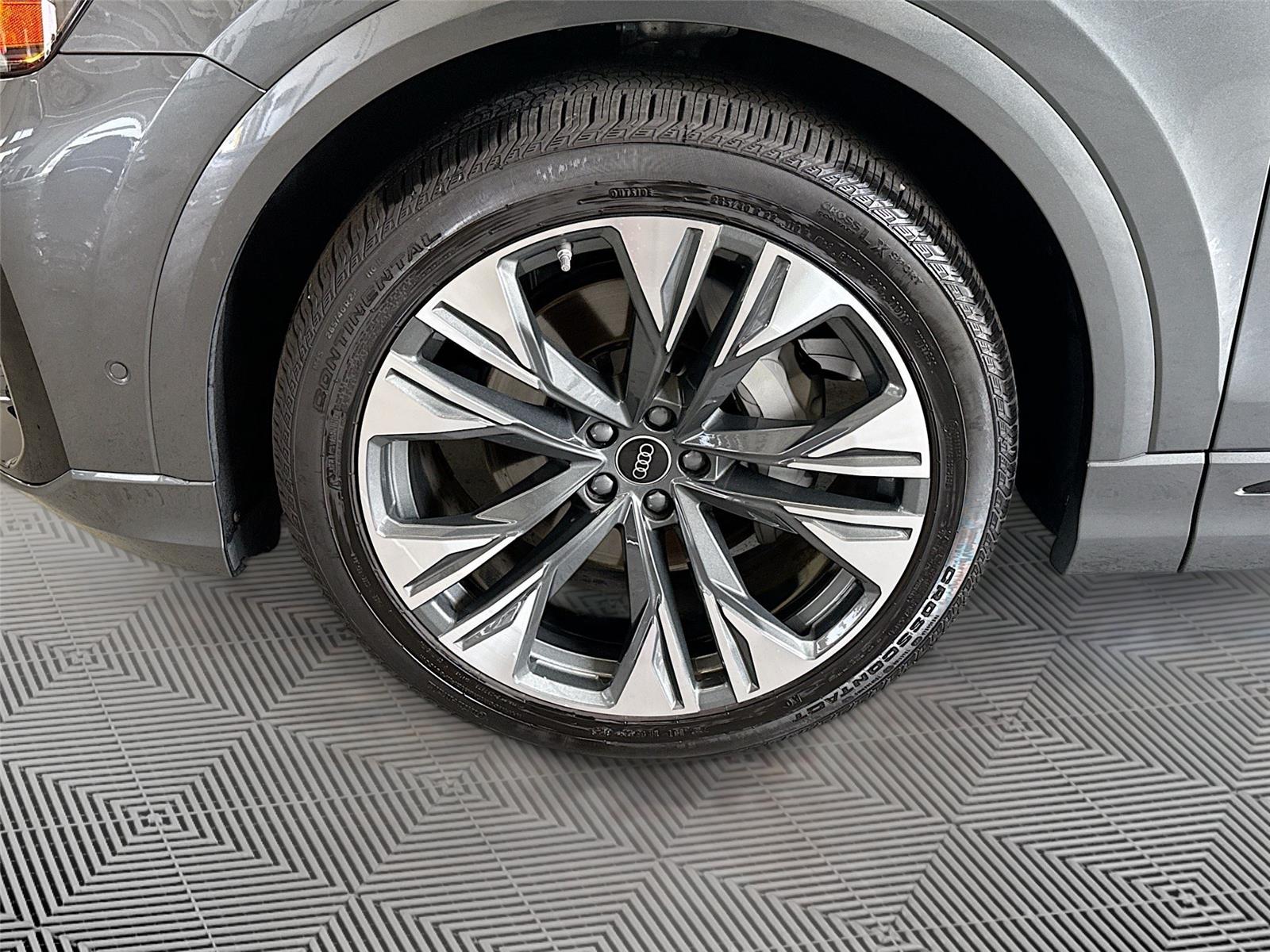 2026 Audi Q8 Premium Plus