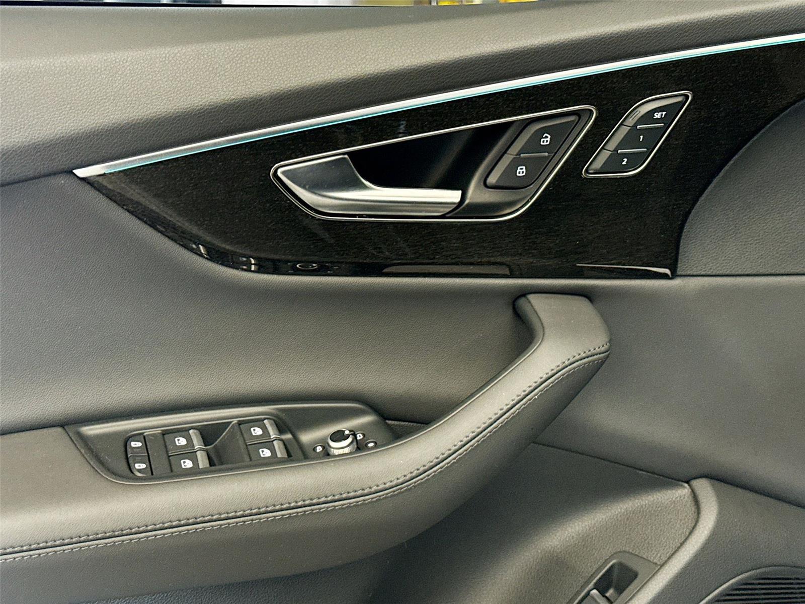 2023 Audi Q7 Premium Plus