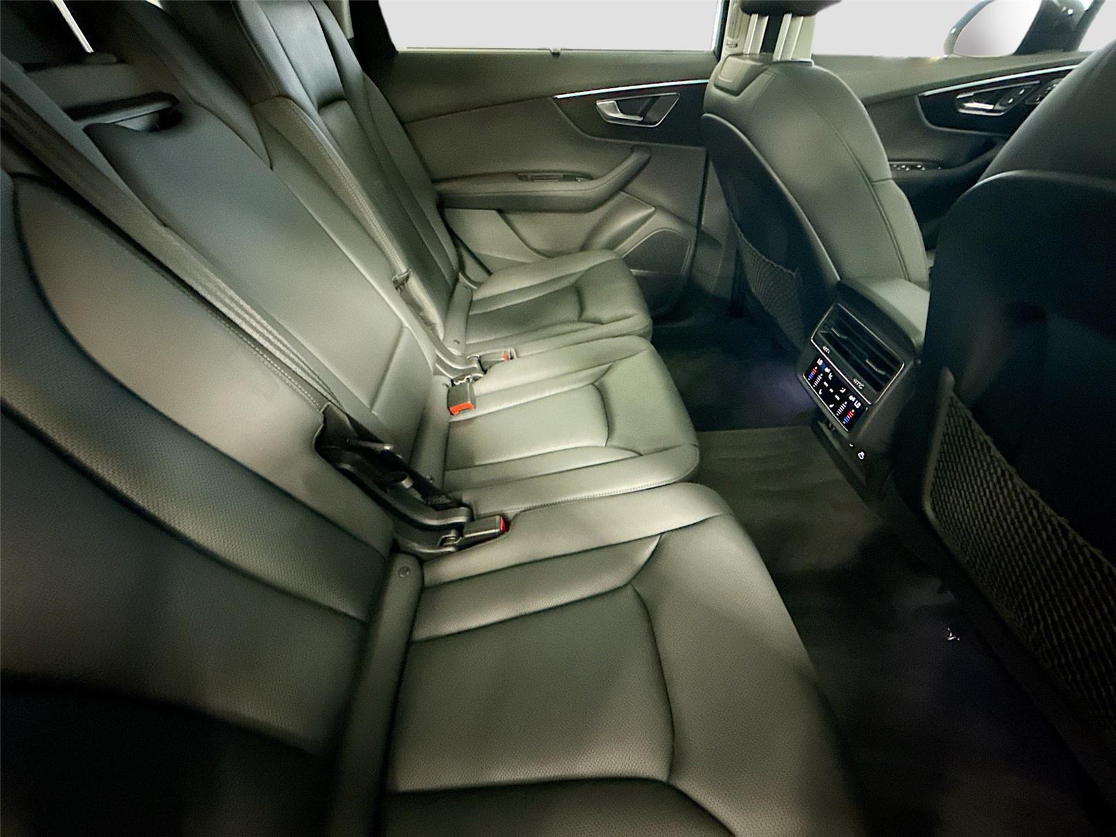 2023 Audi Q7 Premium Plus