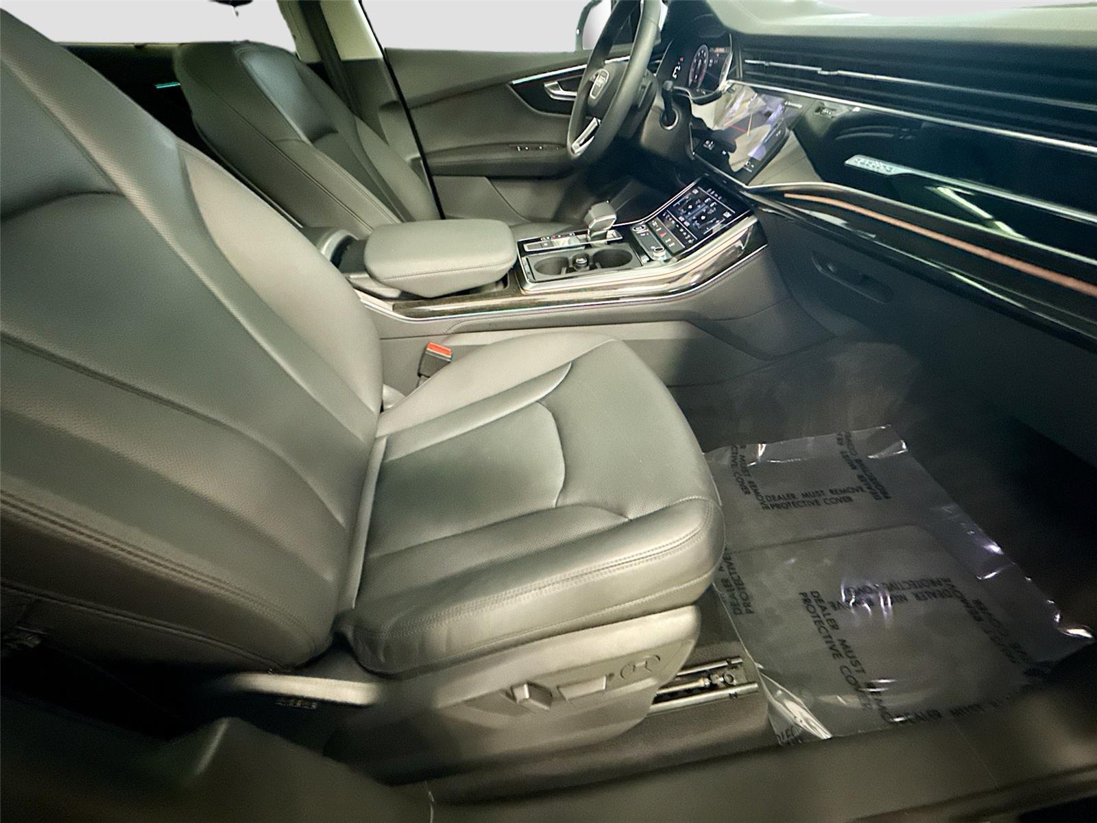 2023 Audi Q7 Premium Plus