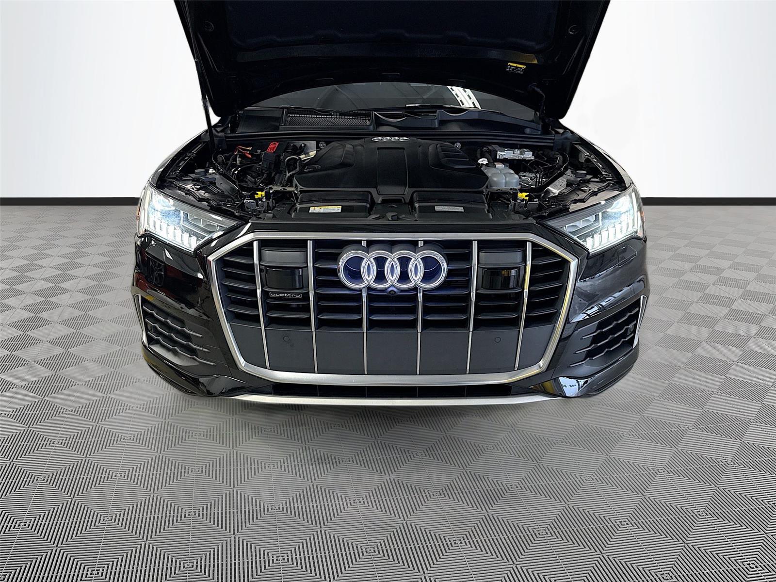 2023 Audi Q7 Premium Plus