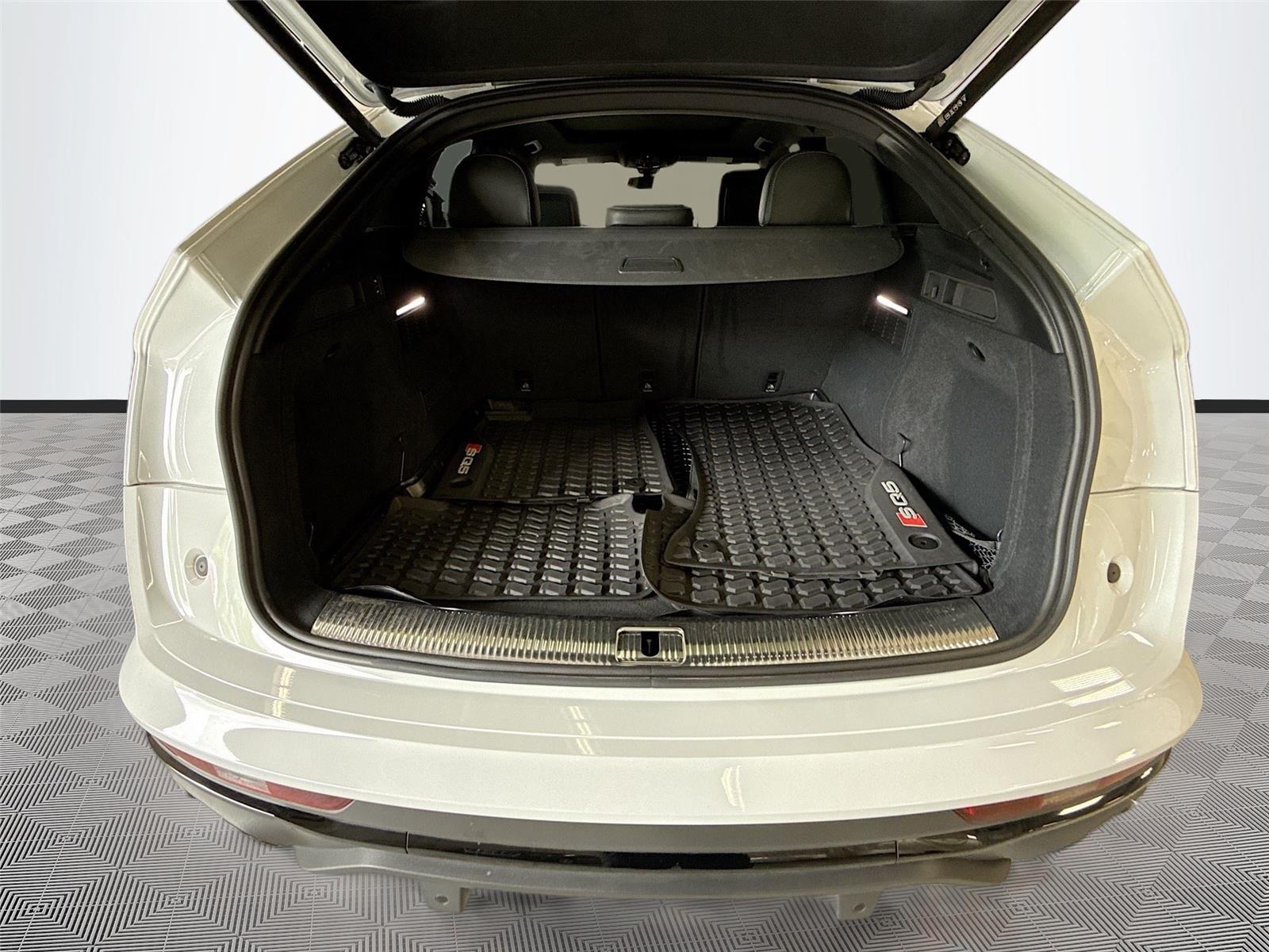 2023 Audi SQ5 Sportback Premium Plus