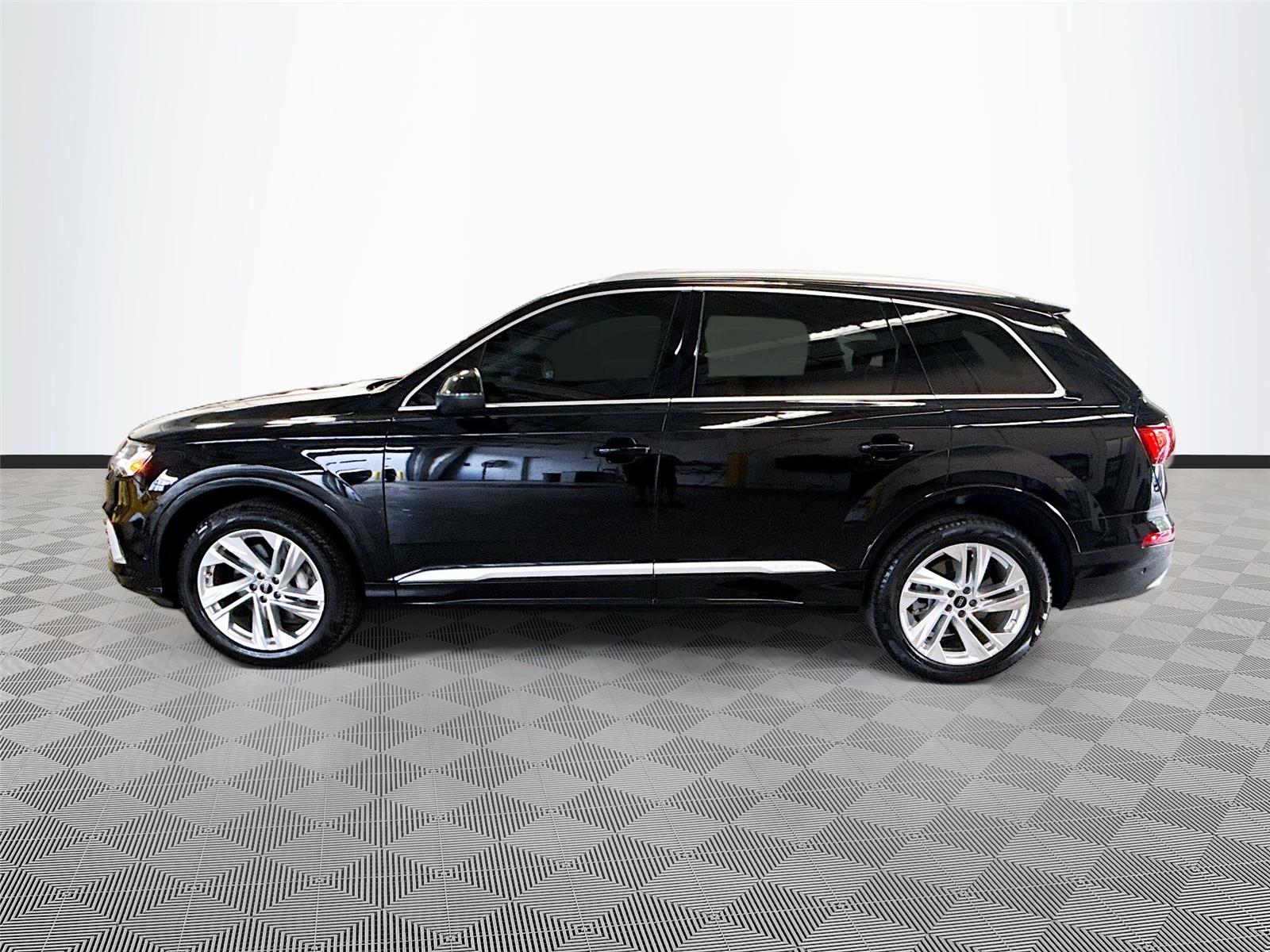 2023 Audi Q7 Premium Plus
