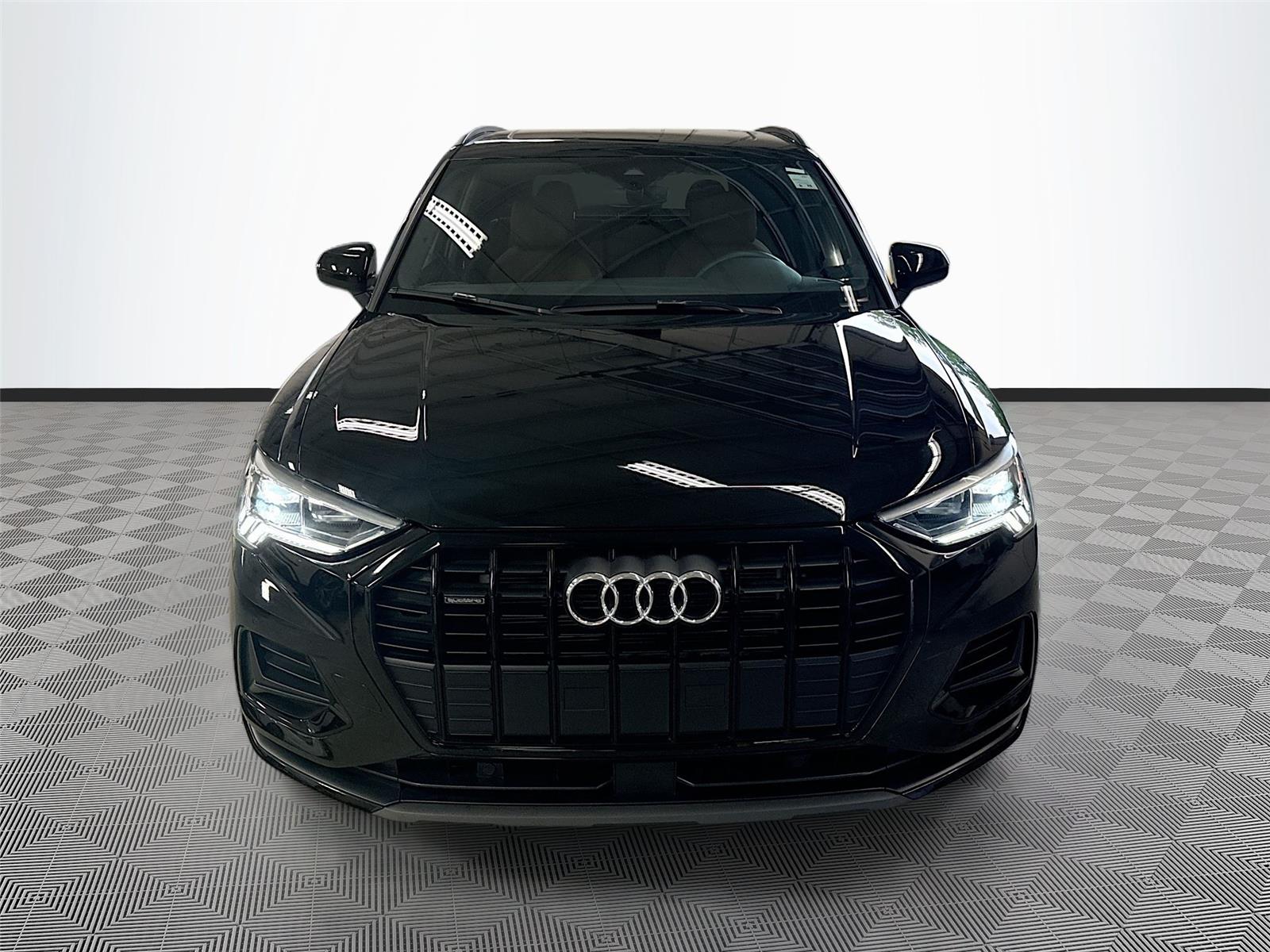 2023 Audi Q3 Premium
