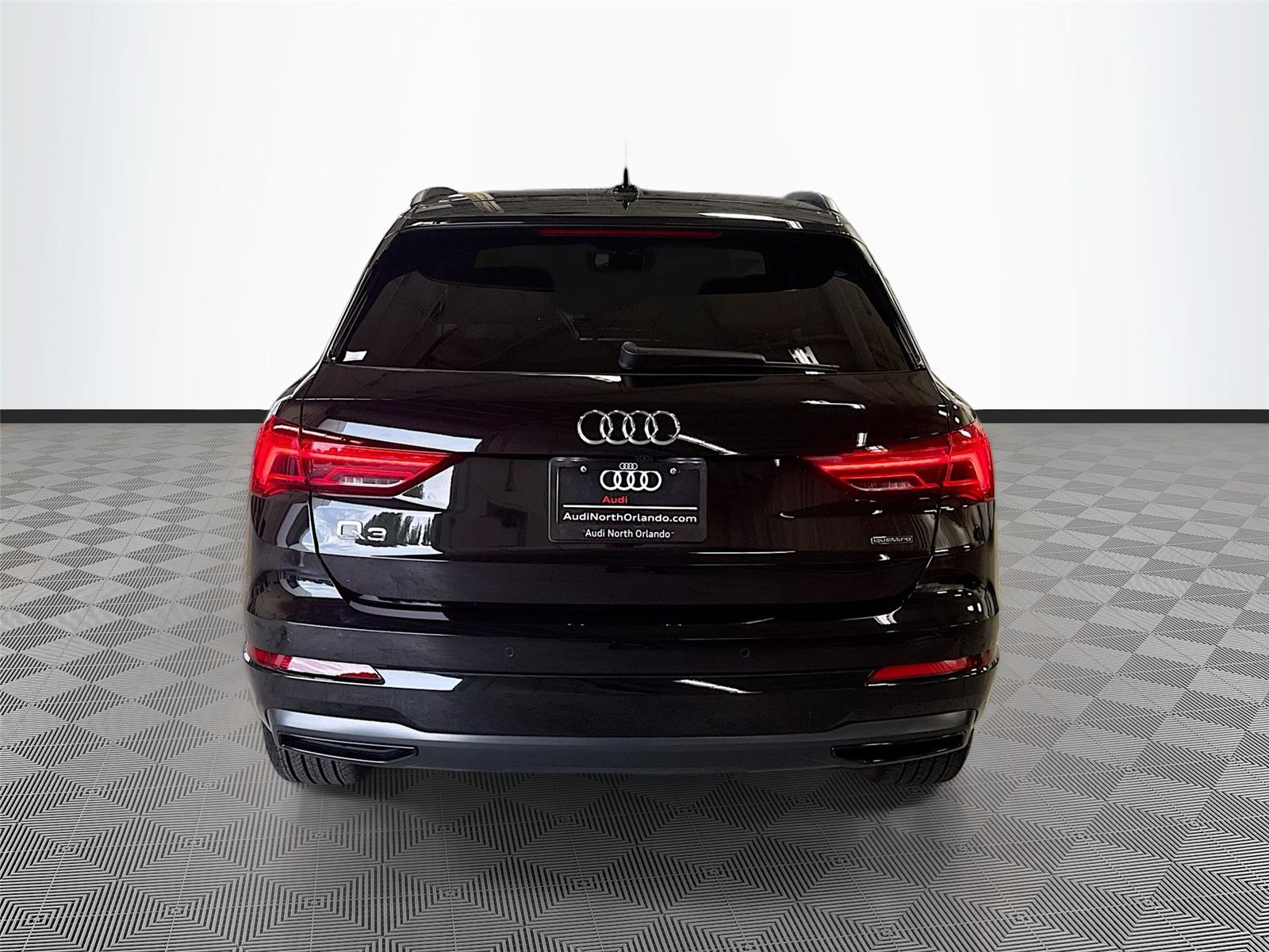 2023 Audi Q3 Premium