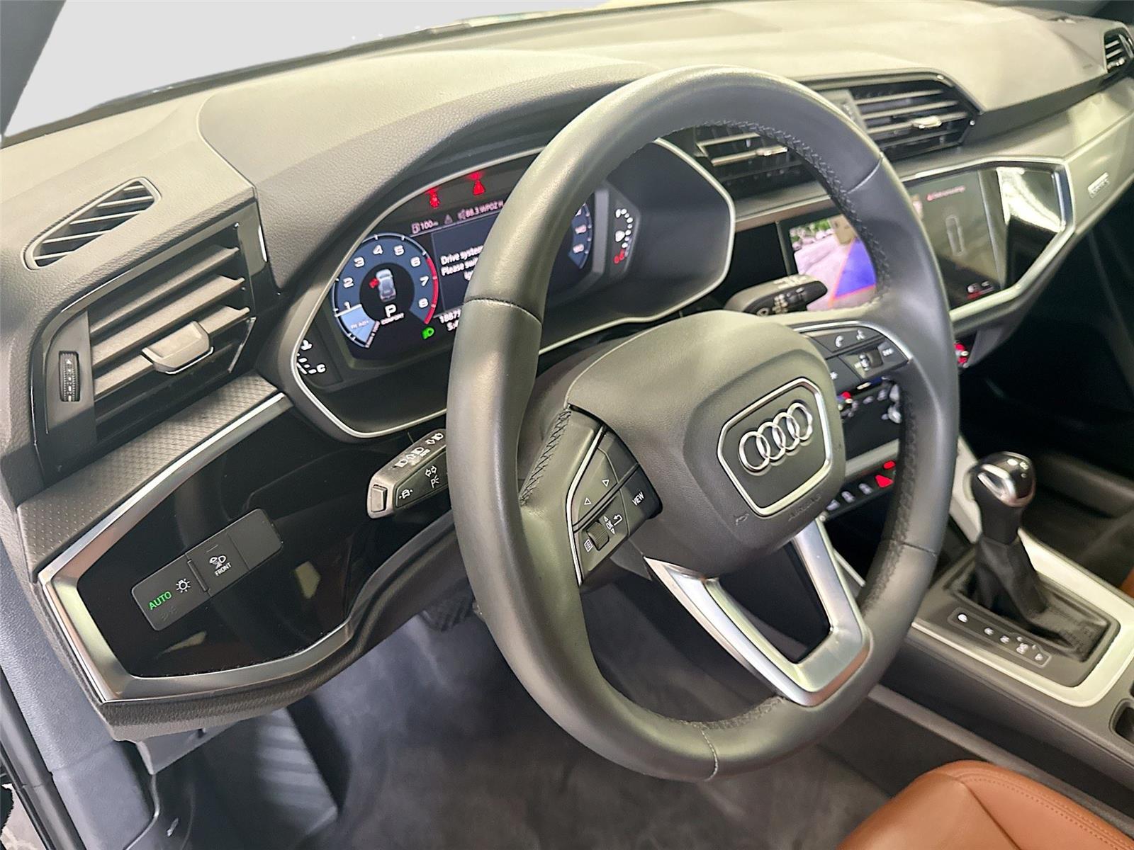 2023 Audi Q3 Premium