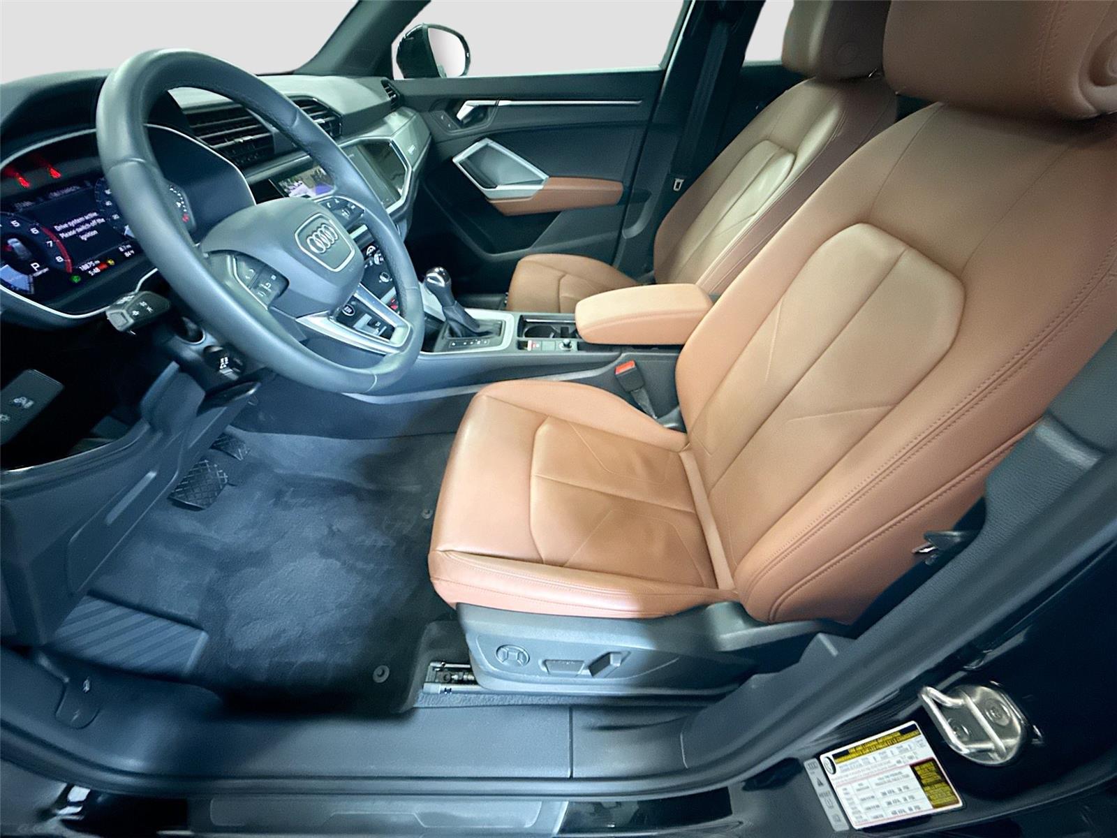 2023 Audi Q3 Premium