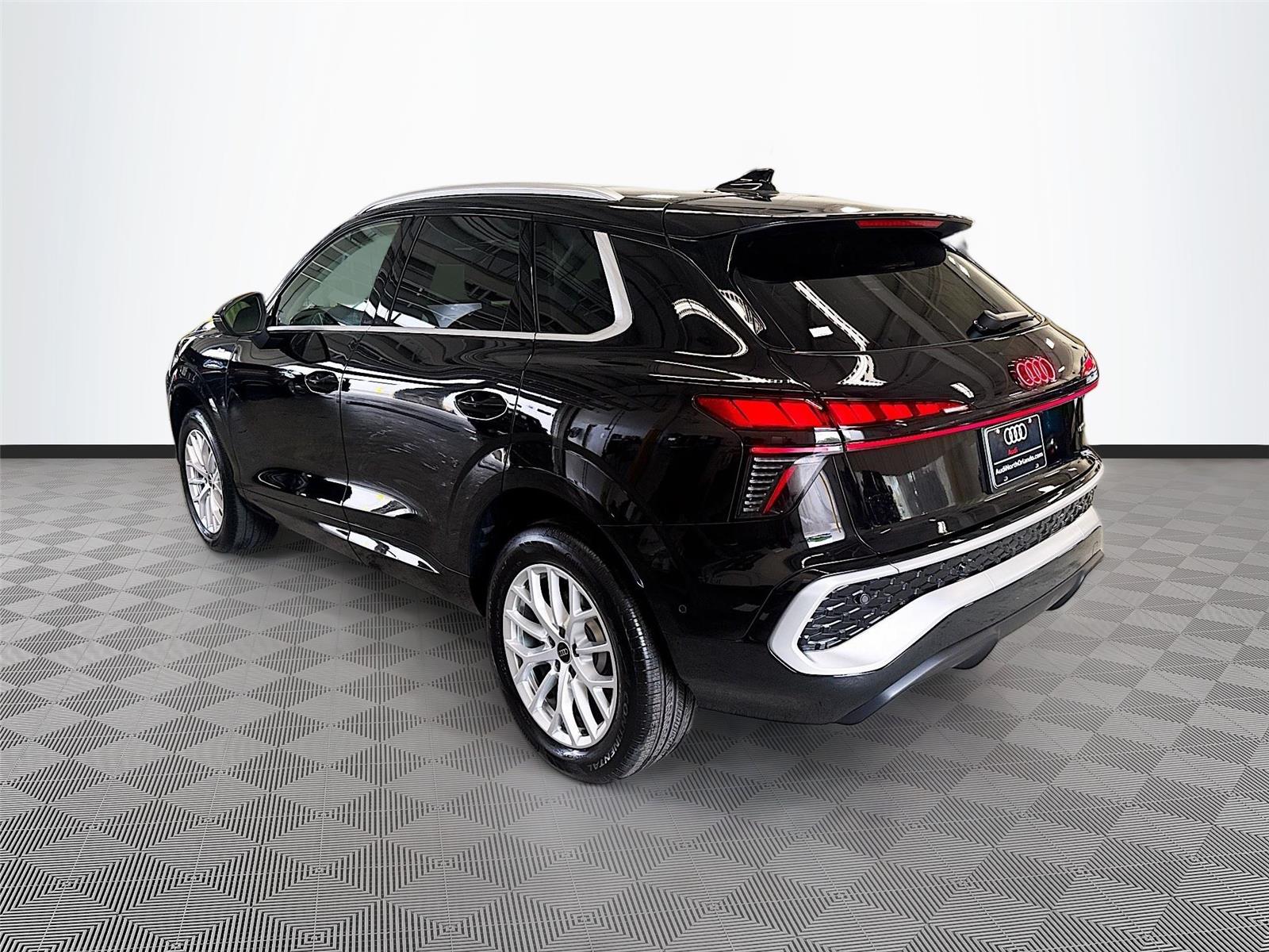 2026 Audi Q3 S line