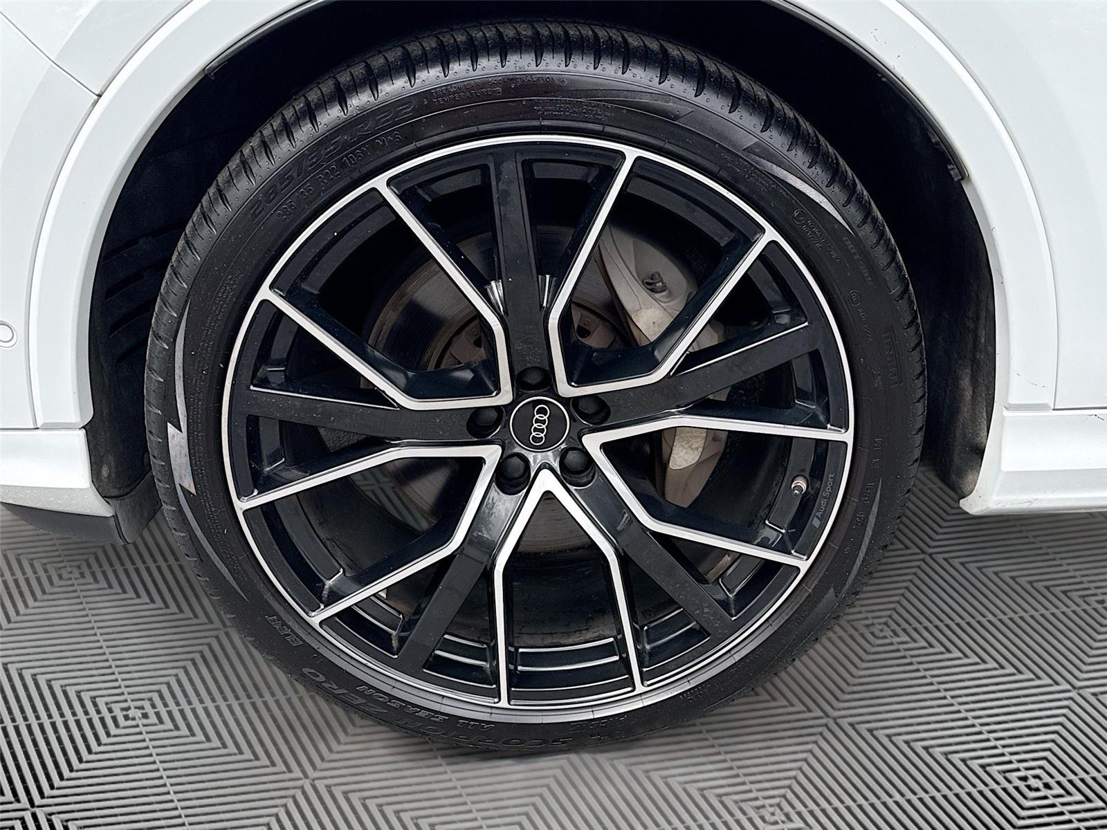 2023 Audi Q7 Prestige