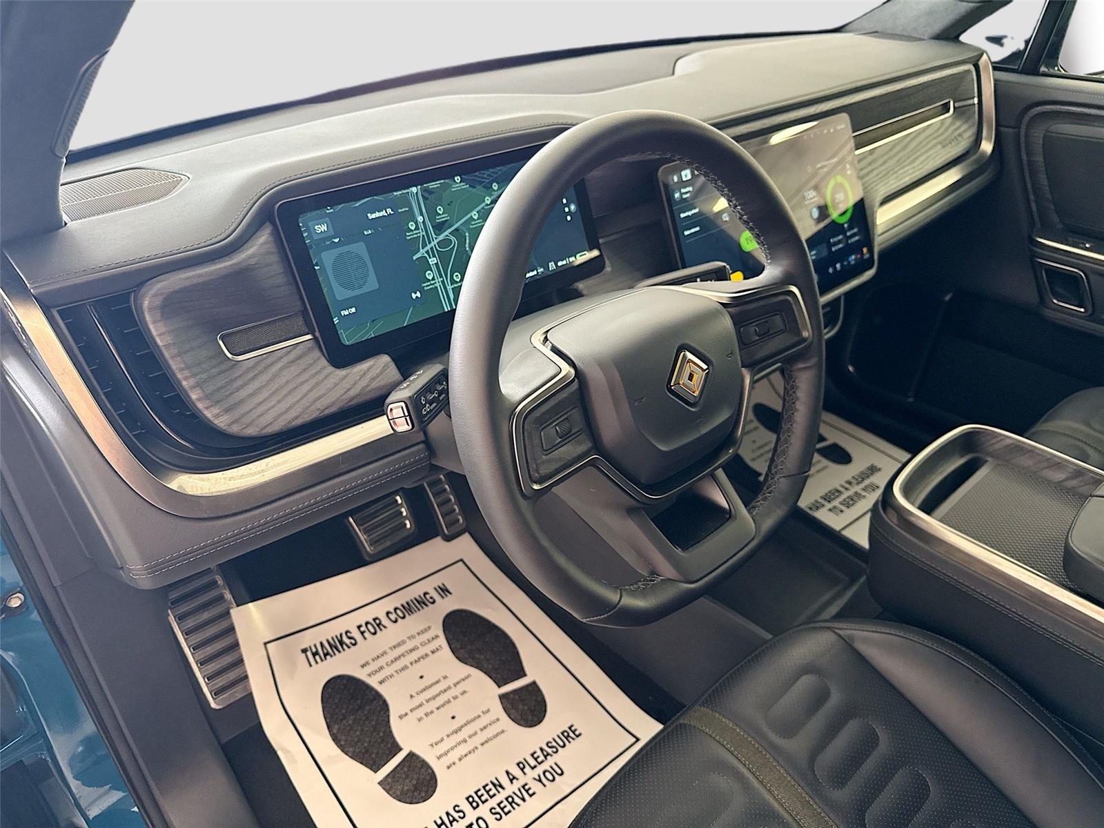 2024 Rivian R1S Adventure