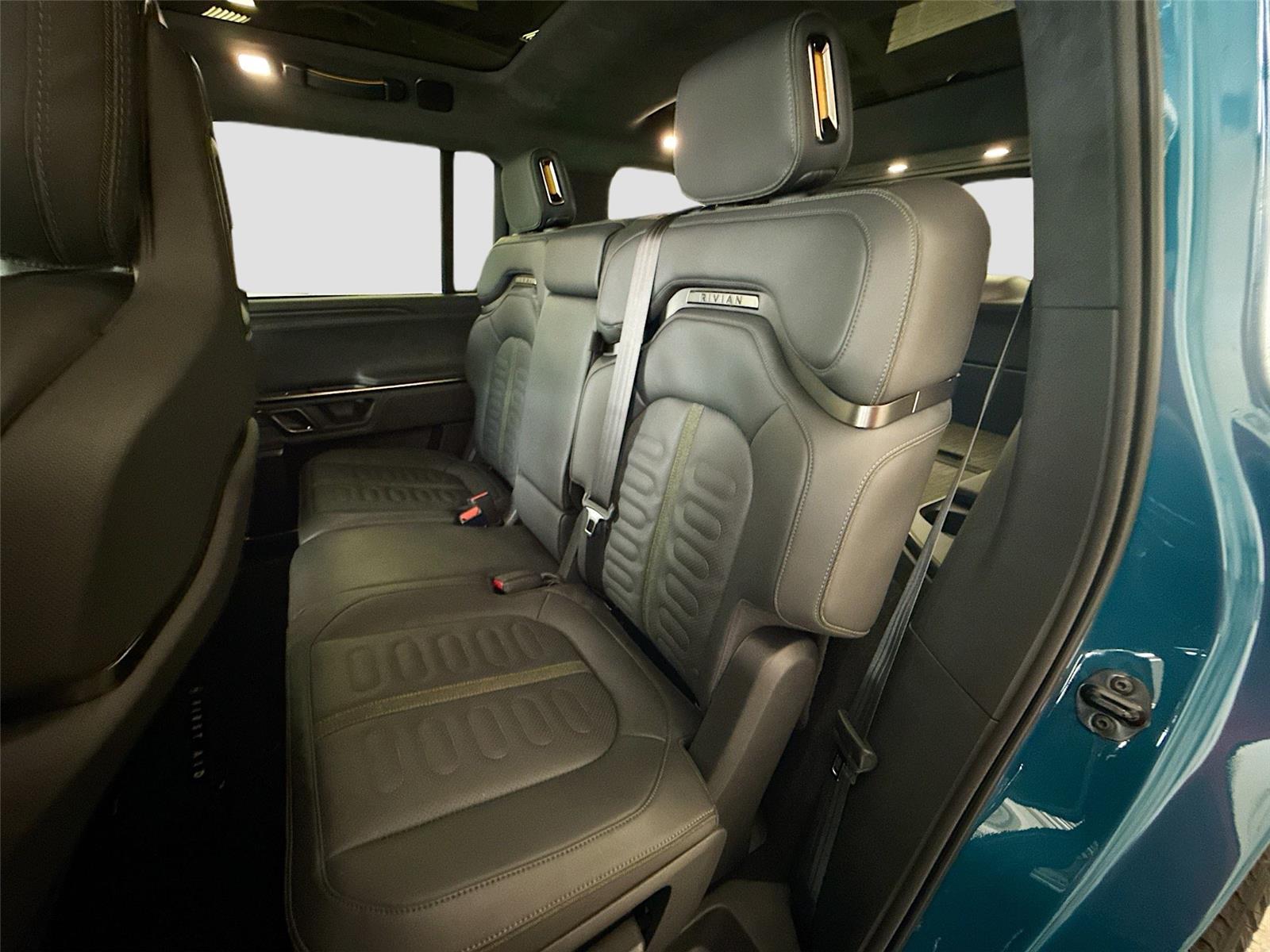 2024 Rivian R1S Adventure