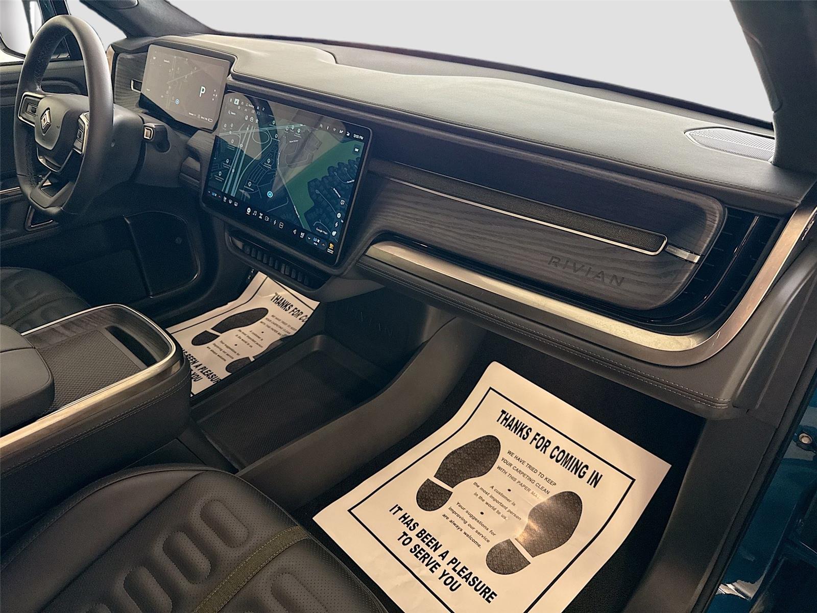 2024 Rivian R1S Adventure