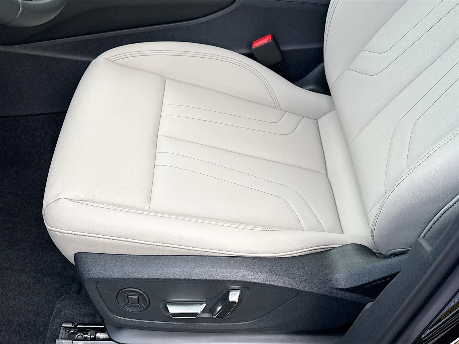 2026 Audi Q3 S line