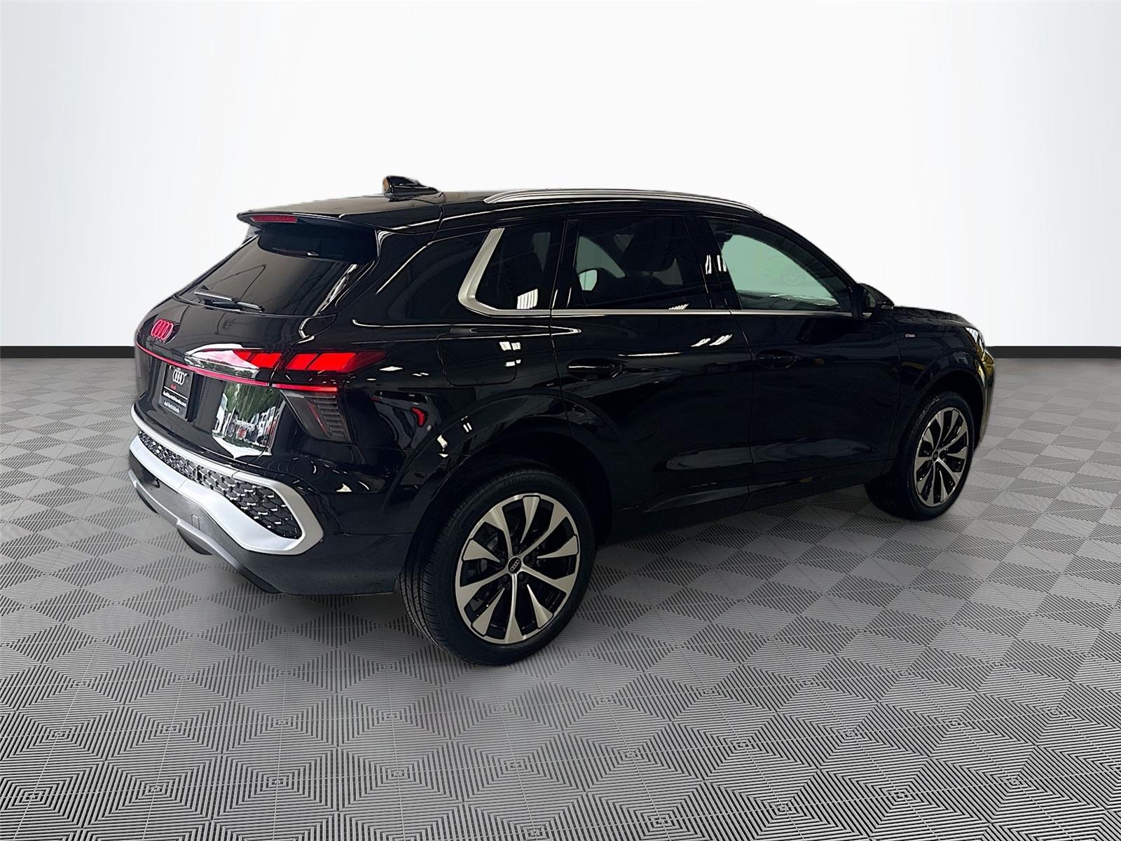2026 Audi Q3 S line