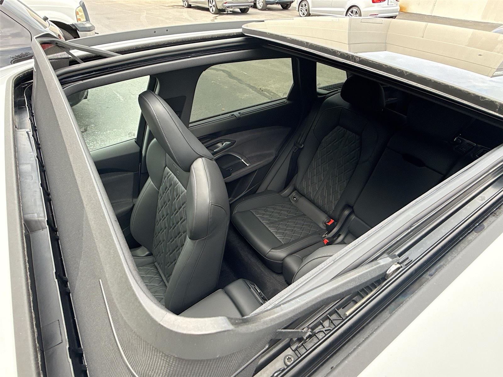 2026 Audi SQ5 Premium Plus