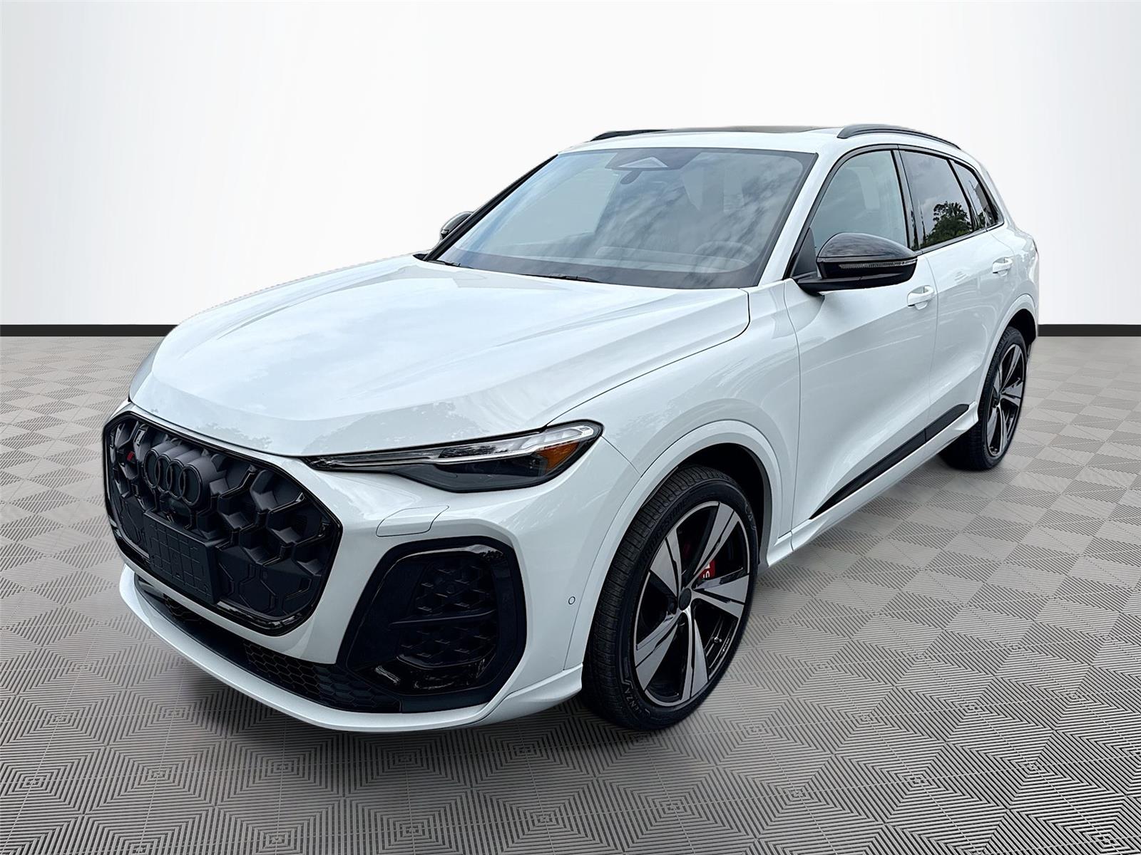 2026 Audi SQ5 Premium Plus