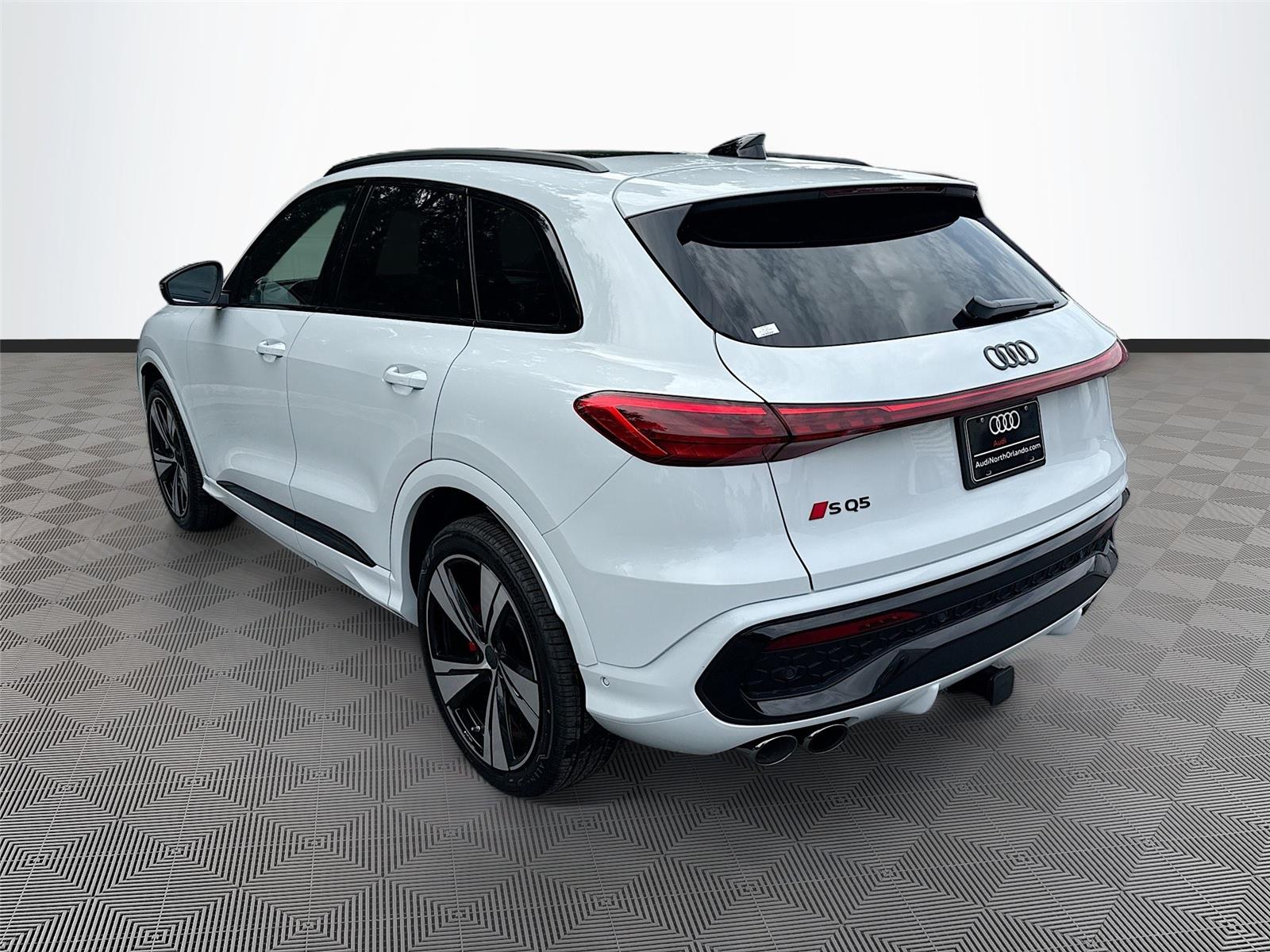 2026 Audi SQ5 Premium Plus