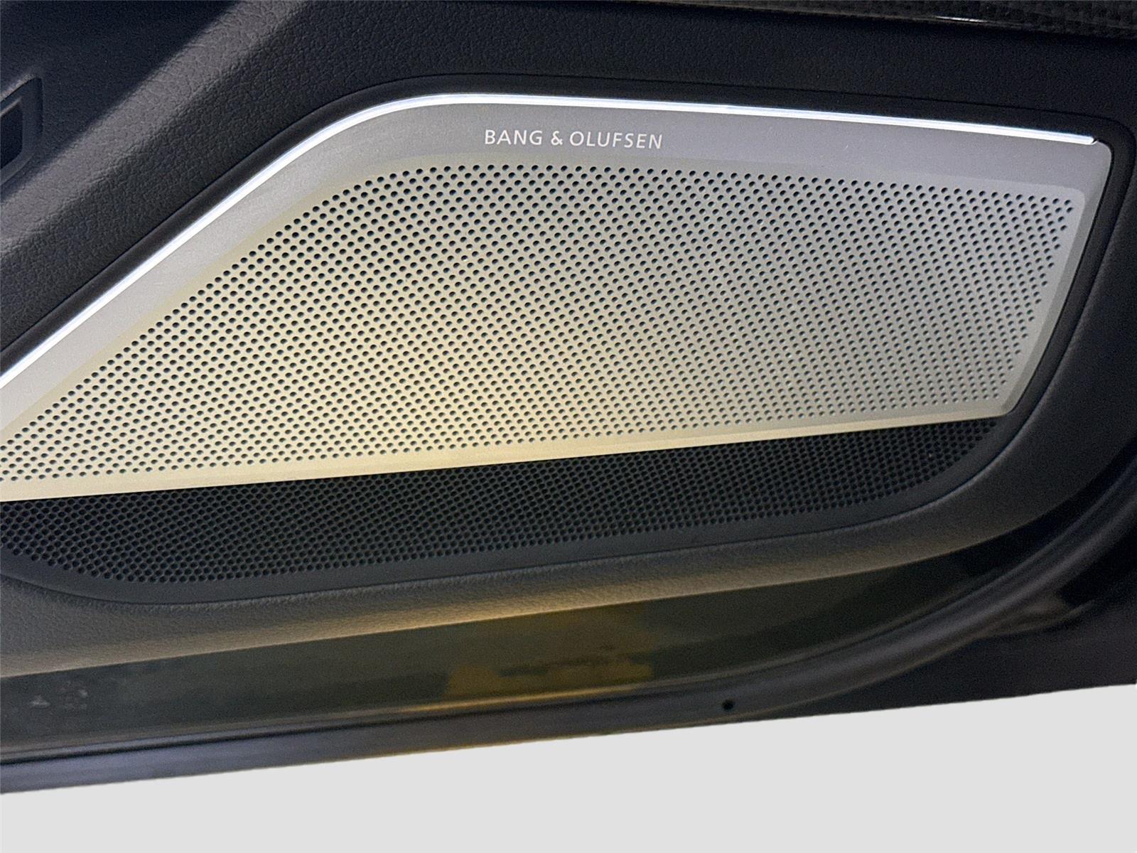 2023 Audi S8
