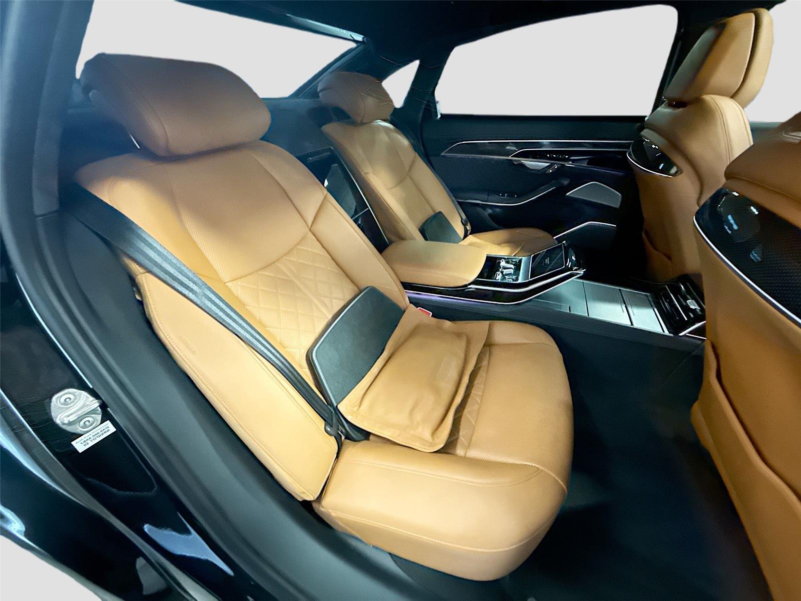 2023 Audi S8