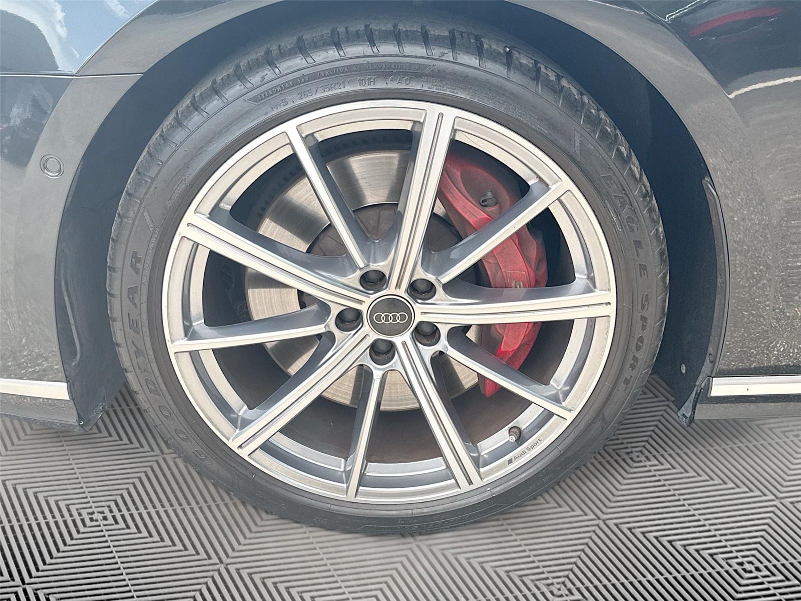 2023 Audi S8