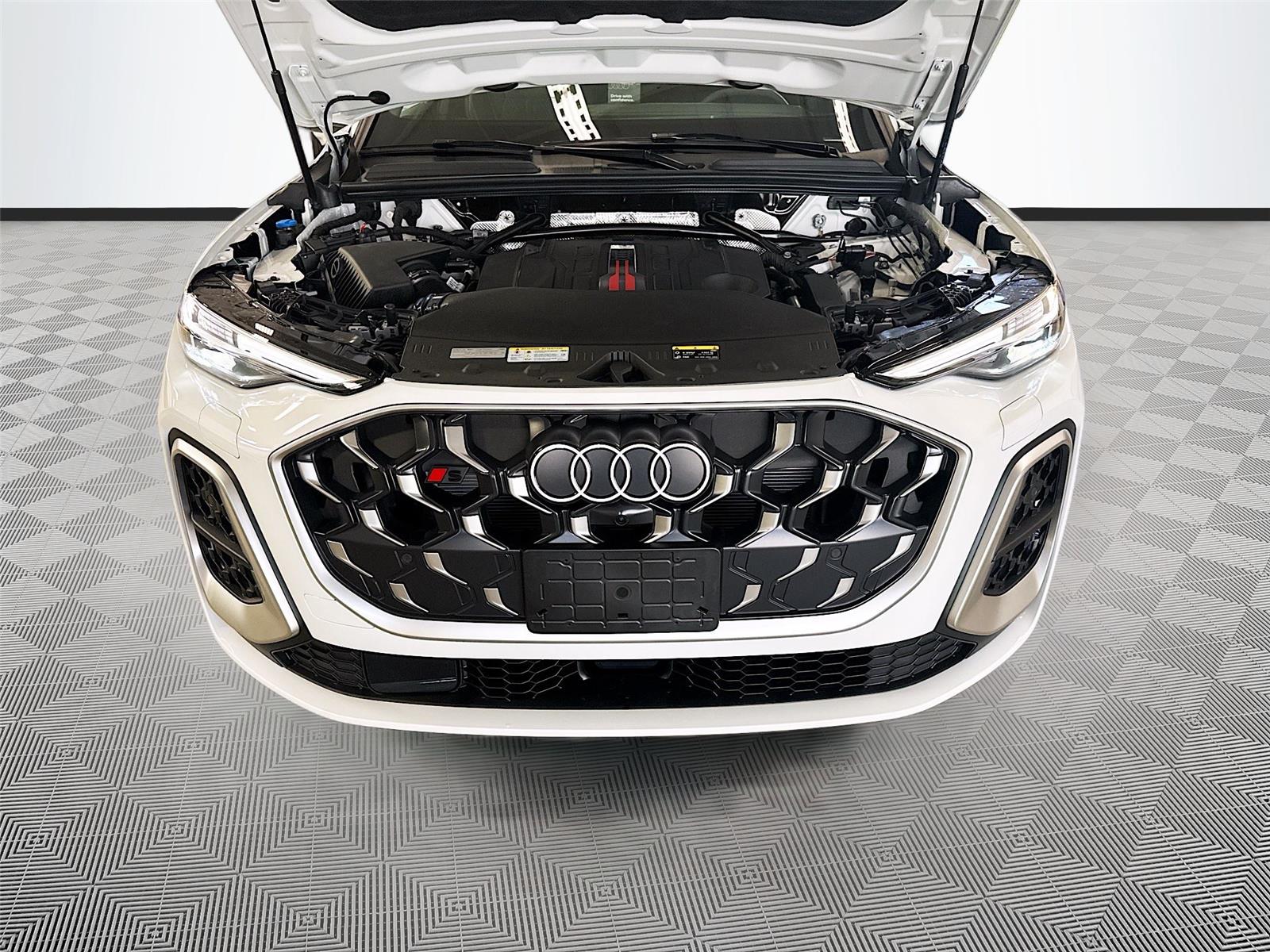 2026 Audi SQ5 Premium Plus