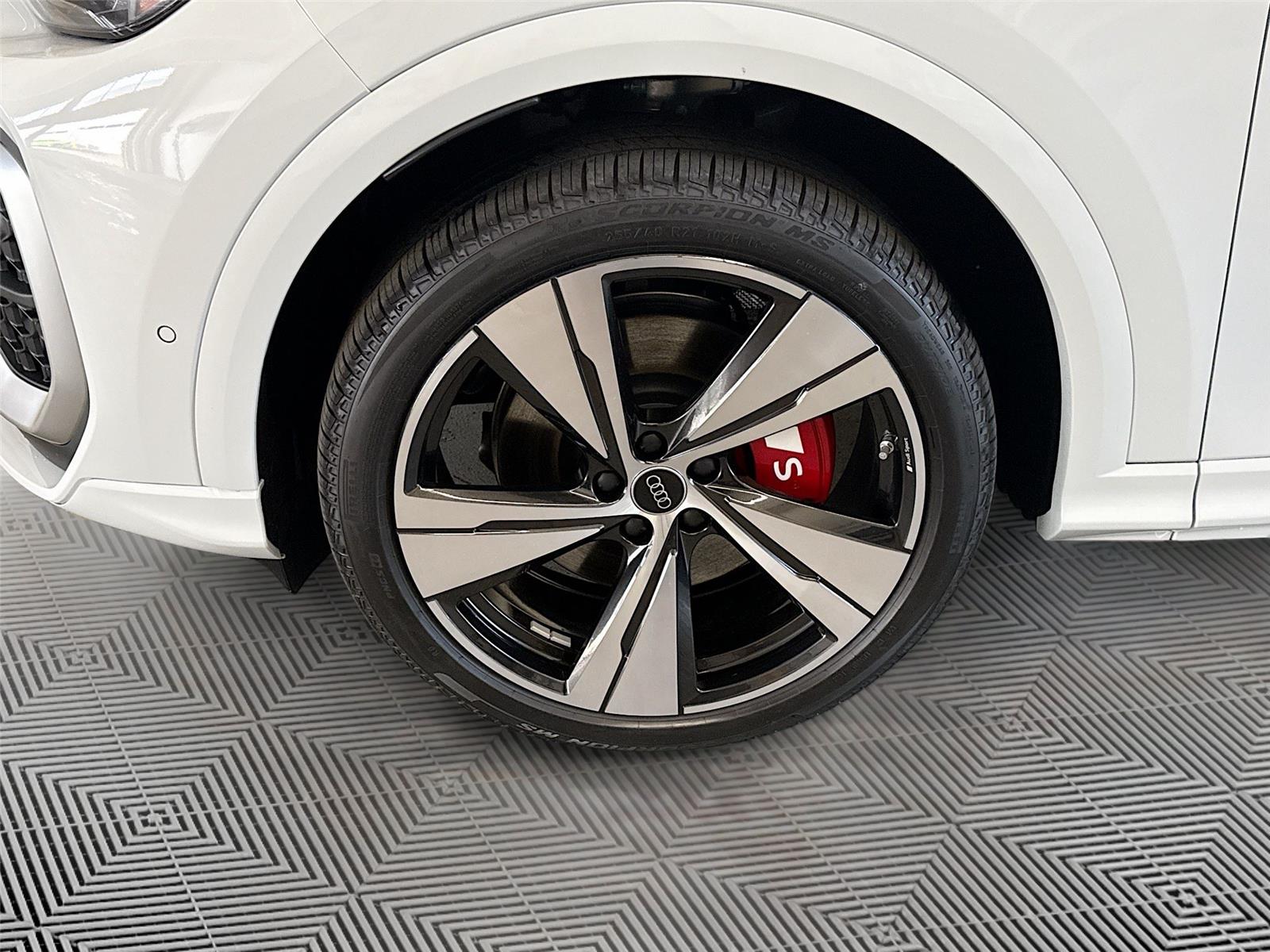 2026 Audi SQ5 Premium Plus