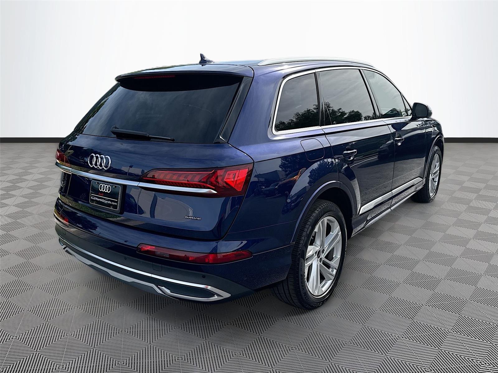 2023 AUDI Q7