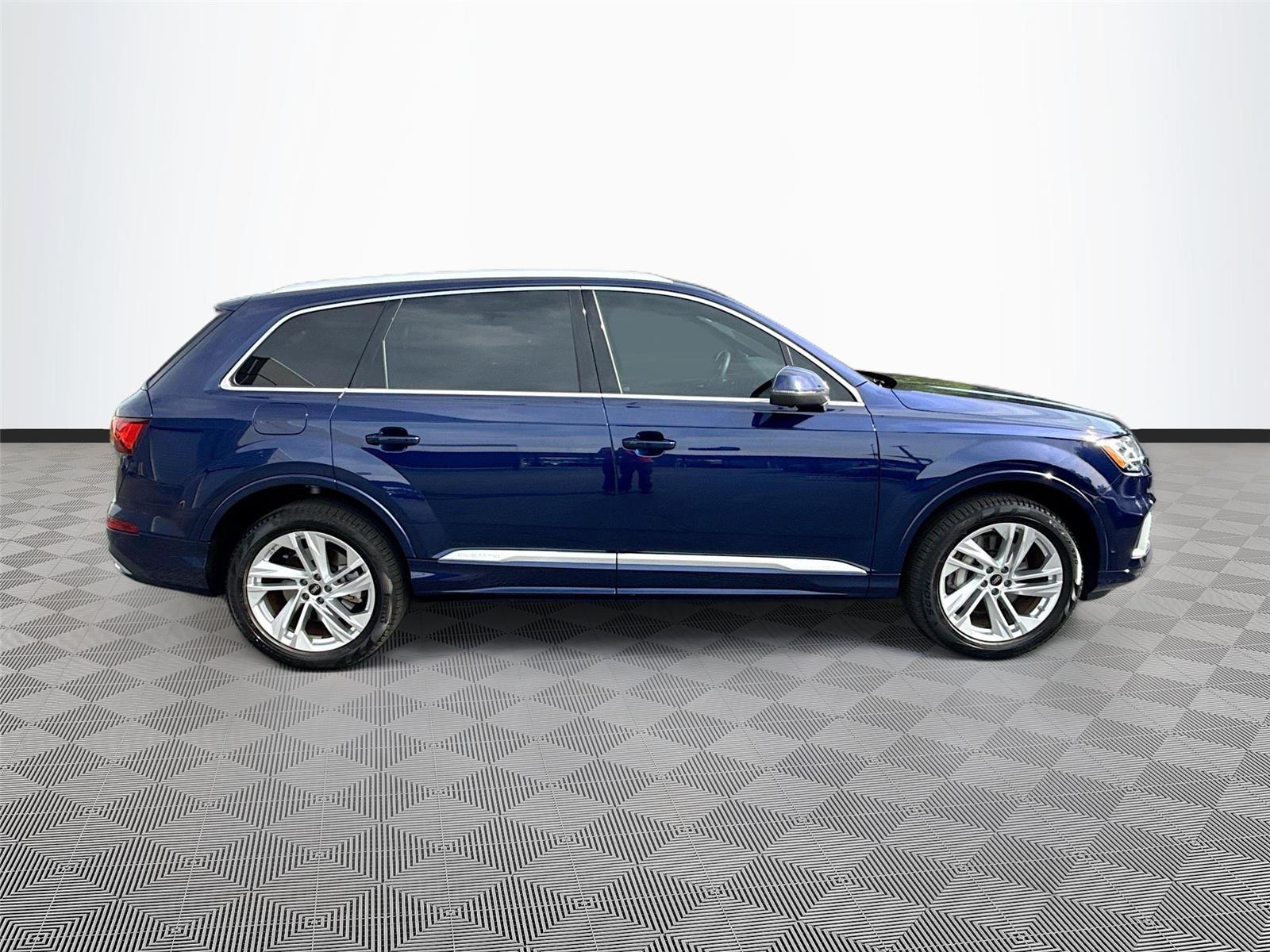 2023 AUDI Q7