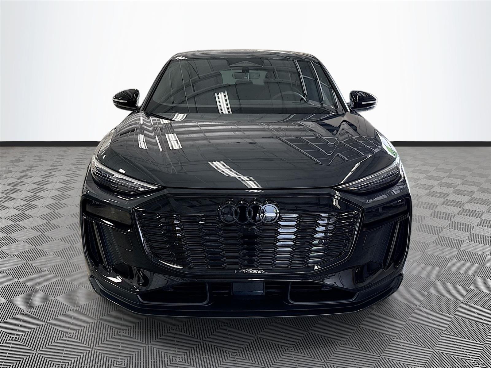 2027 Audi Q6 e-tron Sportback Premium Plus