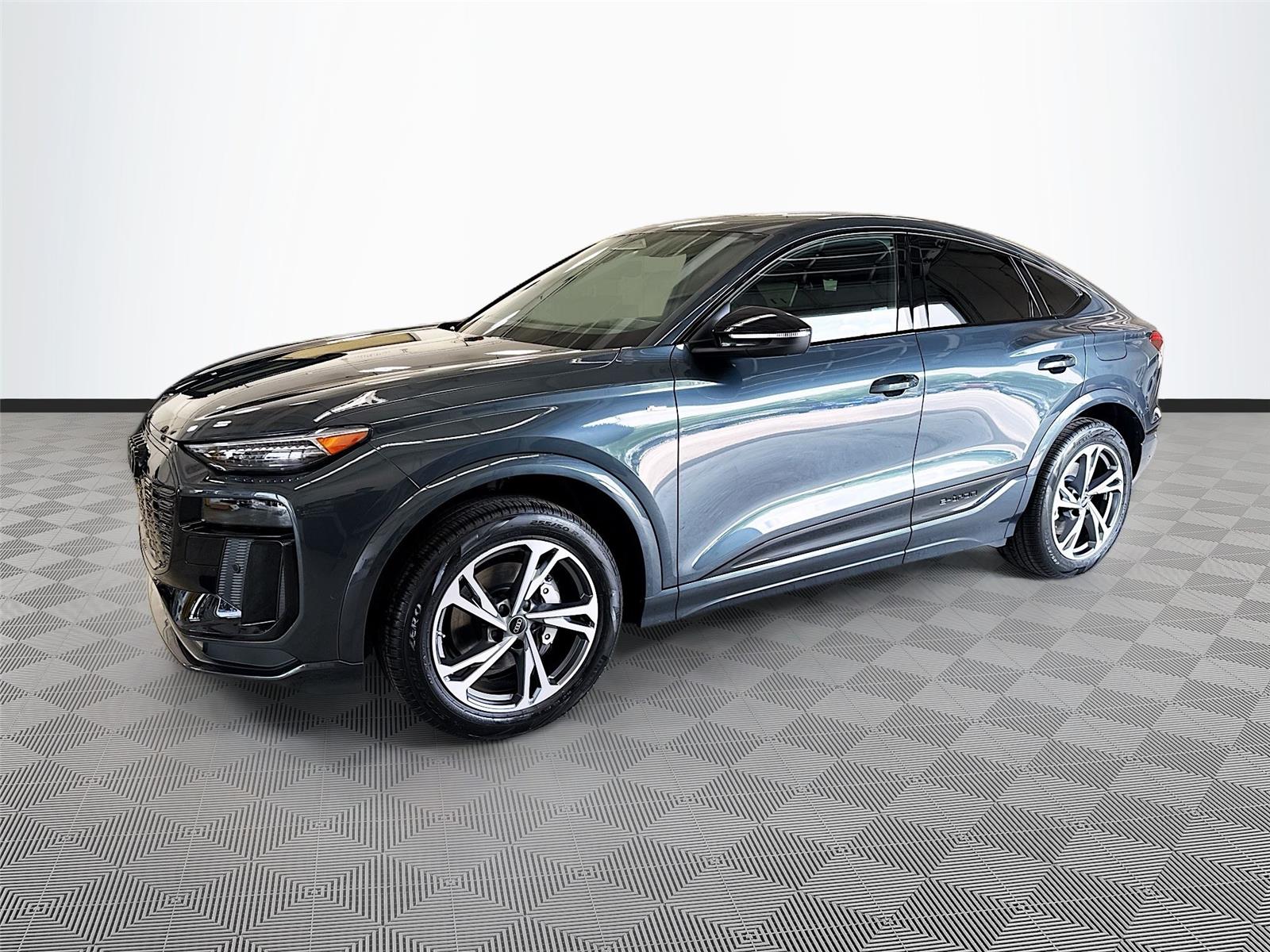 2027 Audi Q6 e-tron Sportback Premium Plus