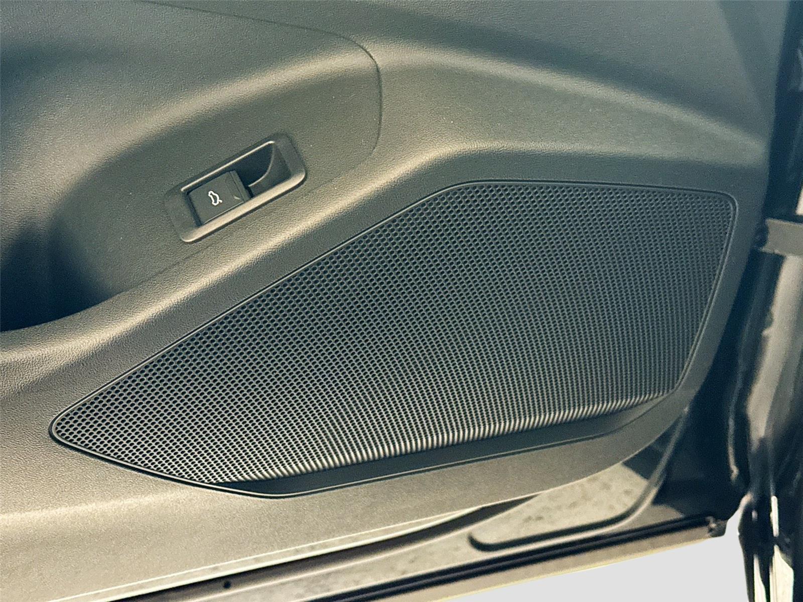 2027 Audi Q6 e-tron Sportback Premium Plus