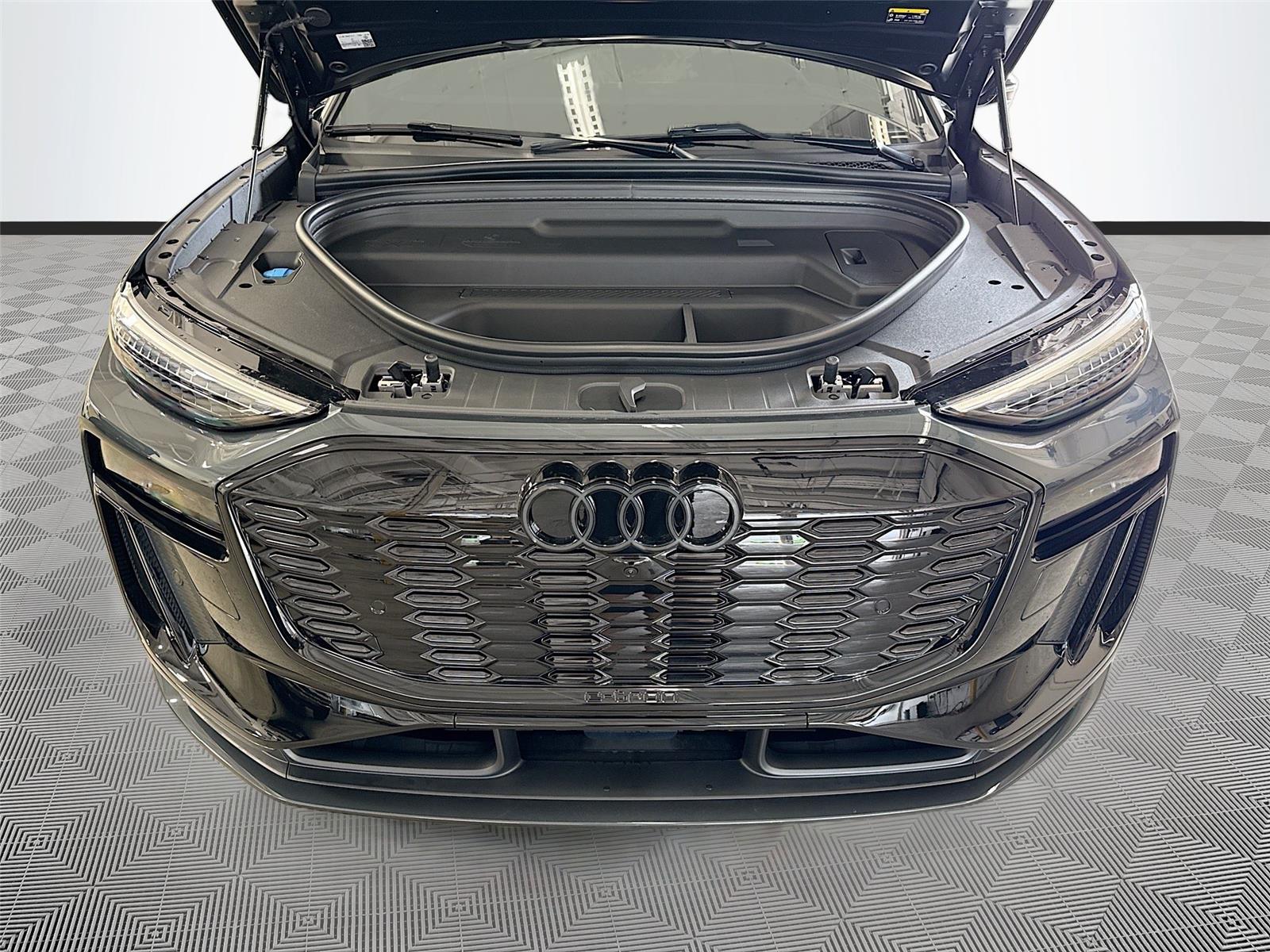 2027 Audi Q6 e-tron Sportback Premium Plus