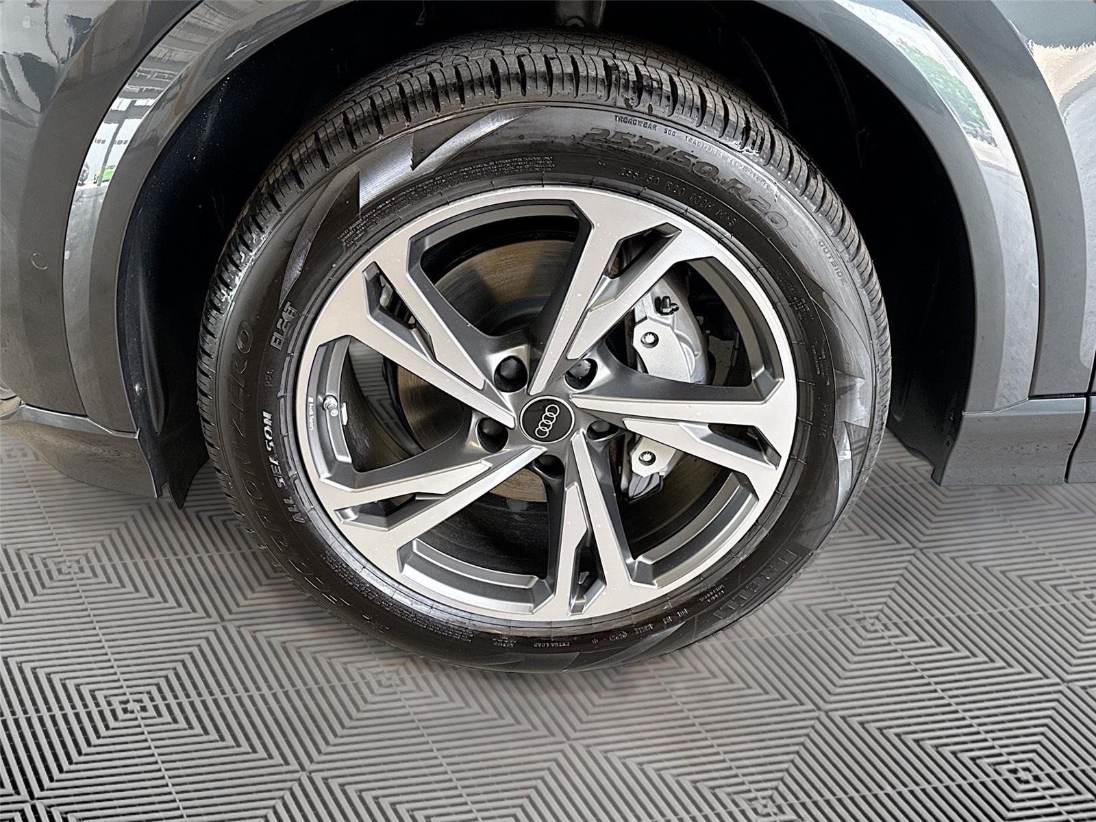 2027 Audi Q6 e-tron Sportback Premium Plus