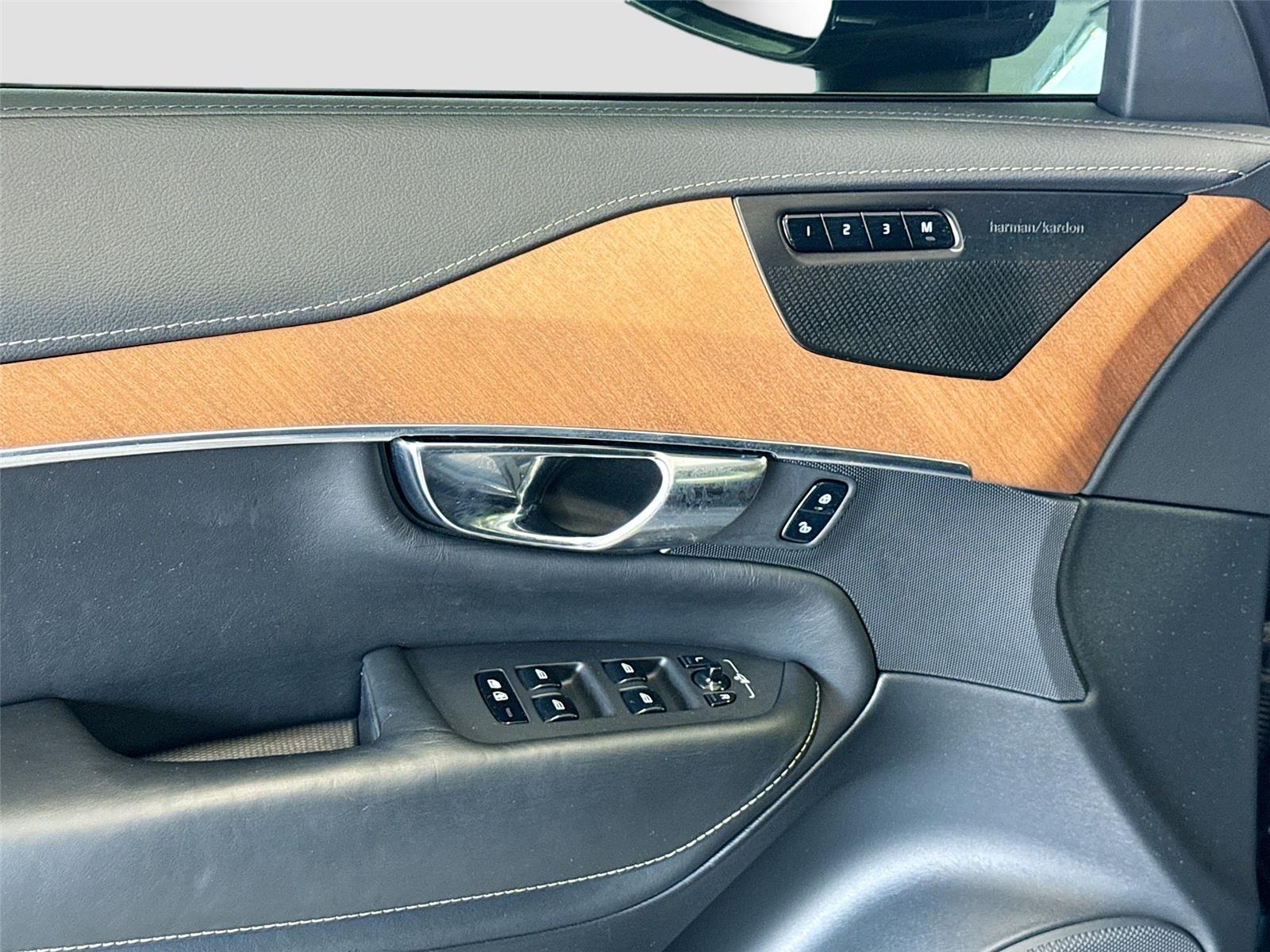 2019 Volvo XC90 Inscription